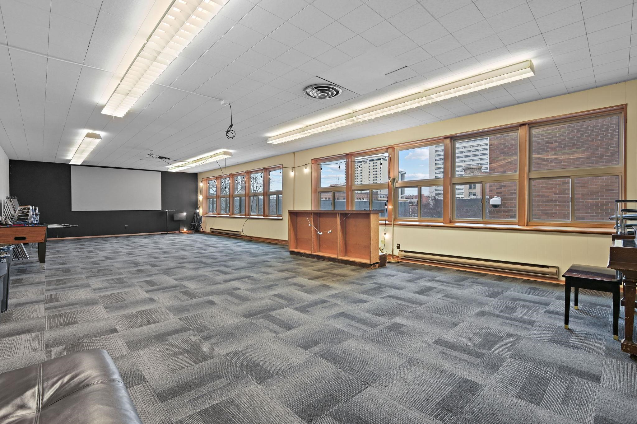 518 W 3rd Ave - Photo 12
