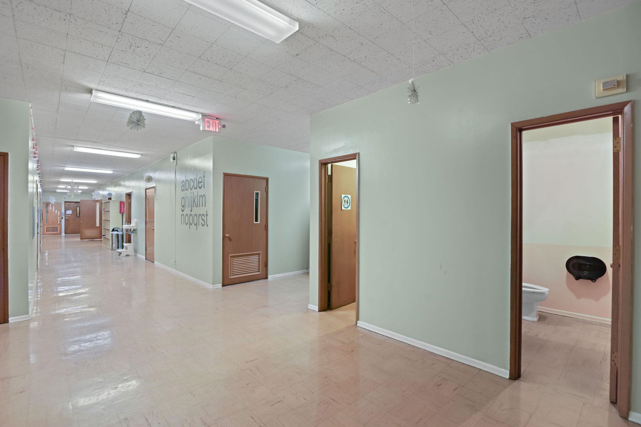 518 W 3rd Ave - Photo 18