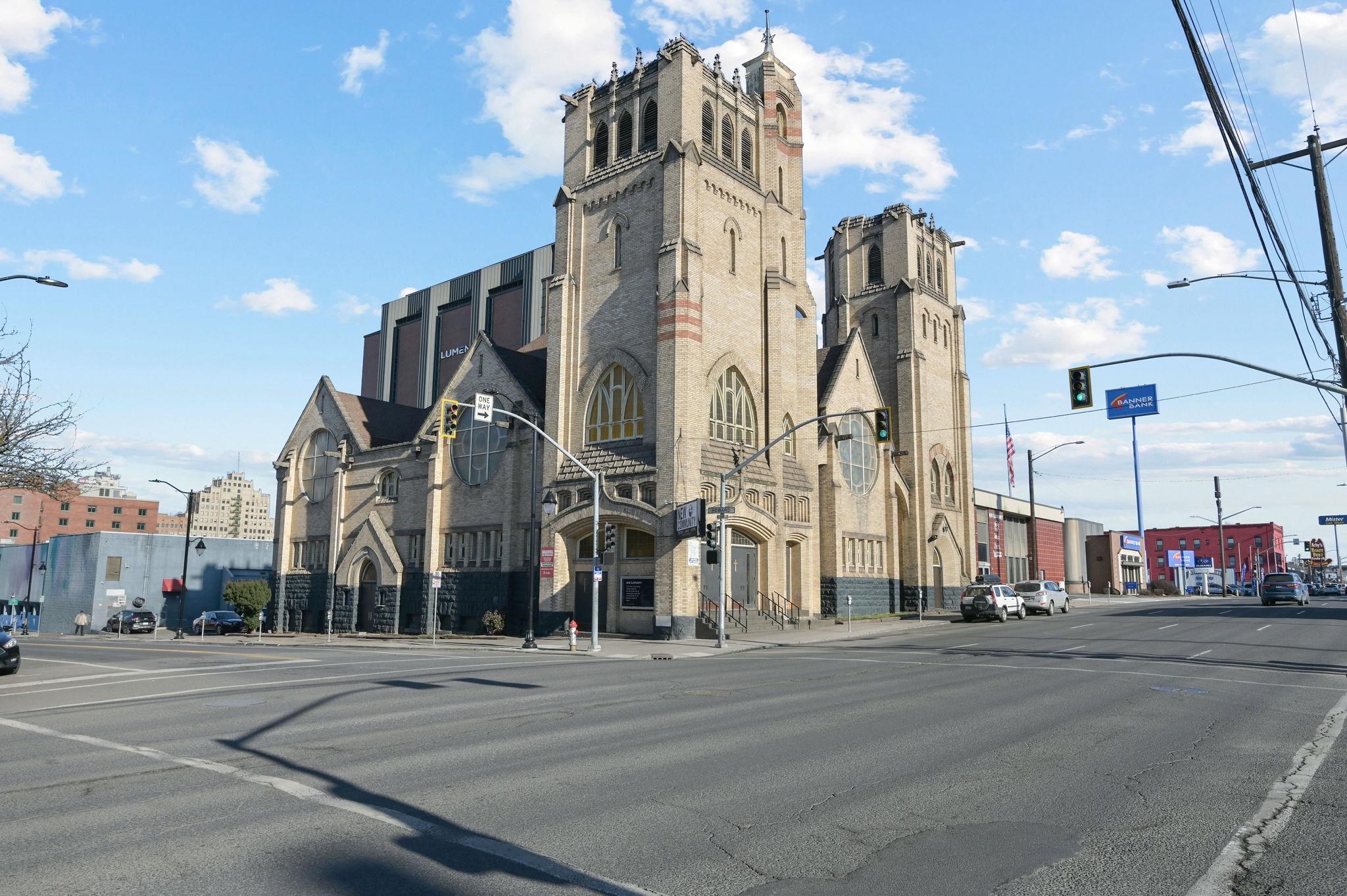 518 W 3rd Ave - Photo 3