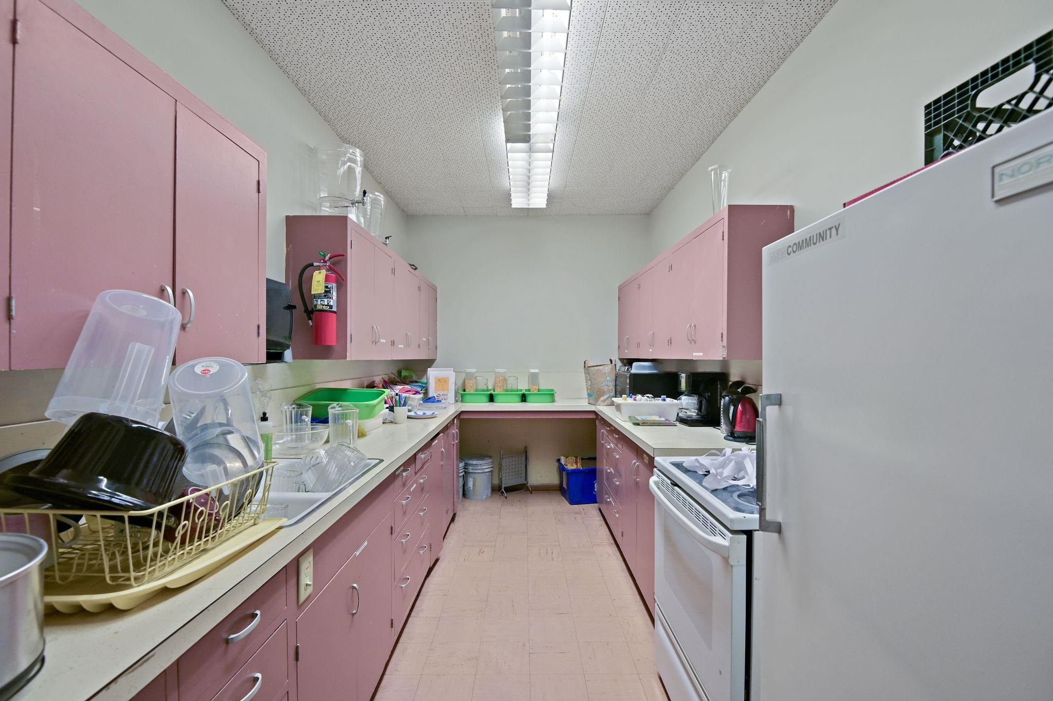 518 W 3rd Ave - Photo 21
