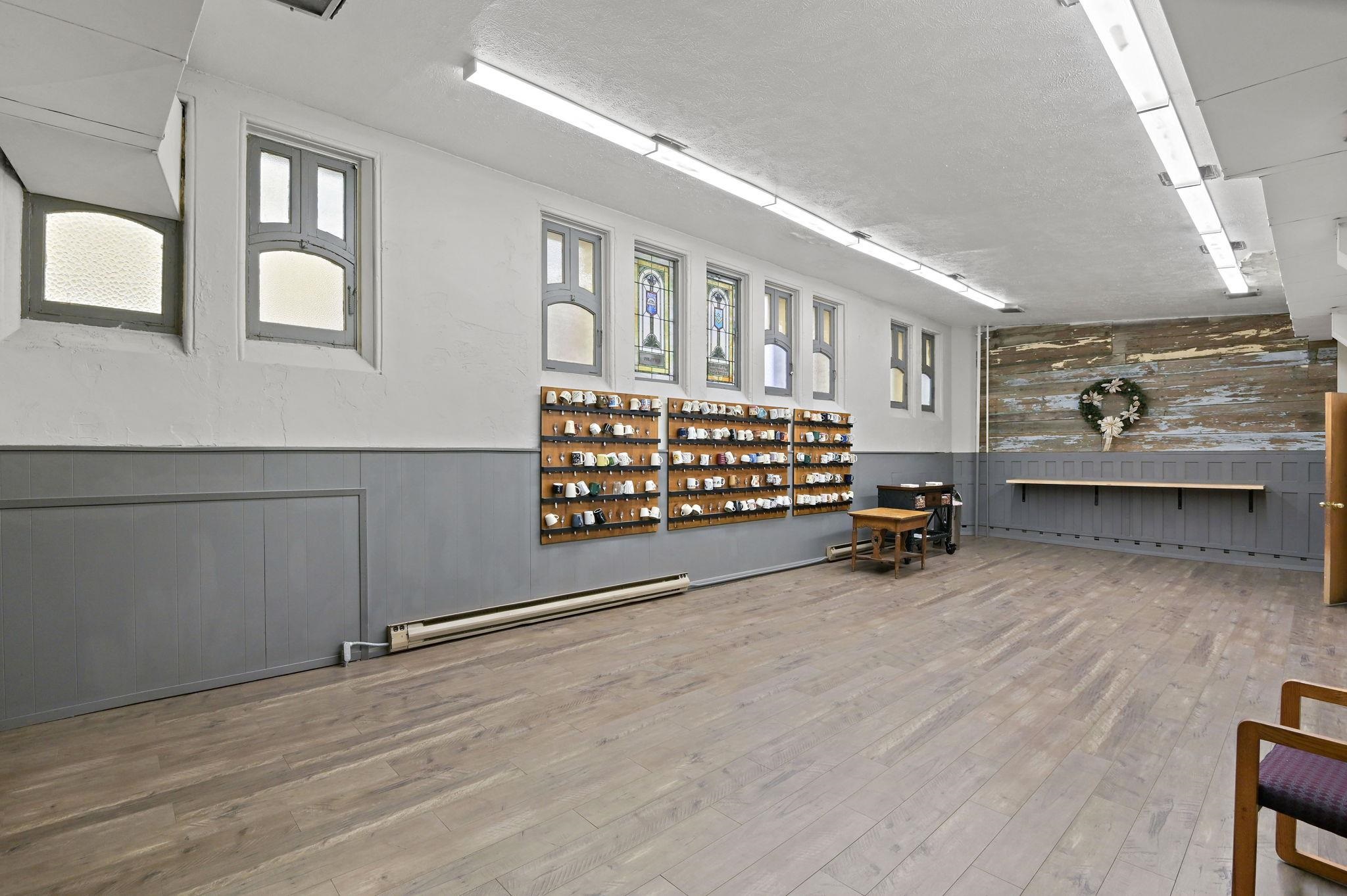 518 W 3rd Ave - Photo 25