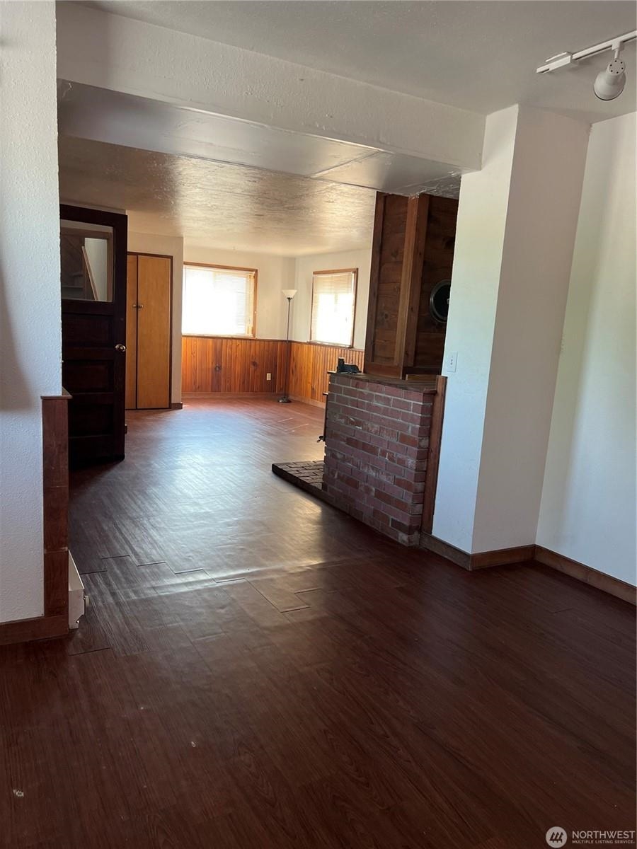 124 Main St - Photo 3