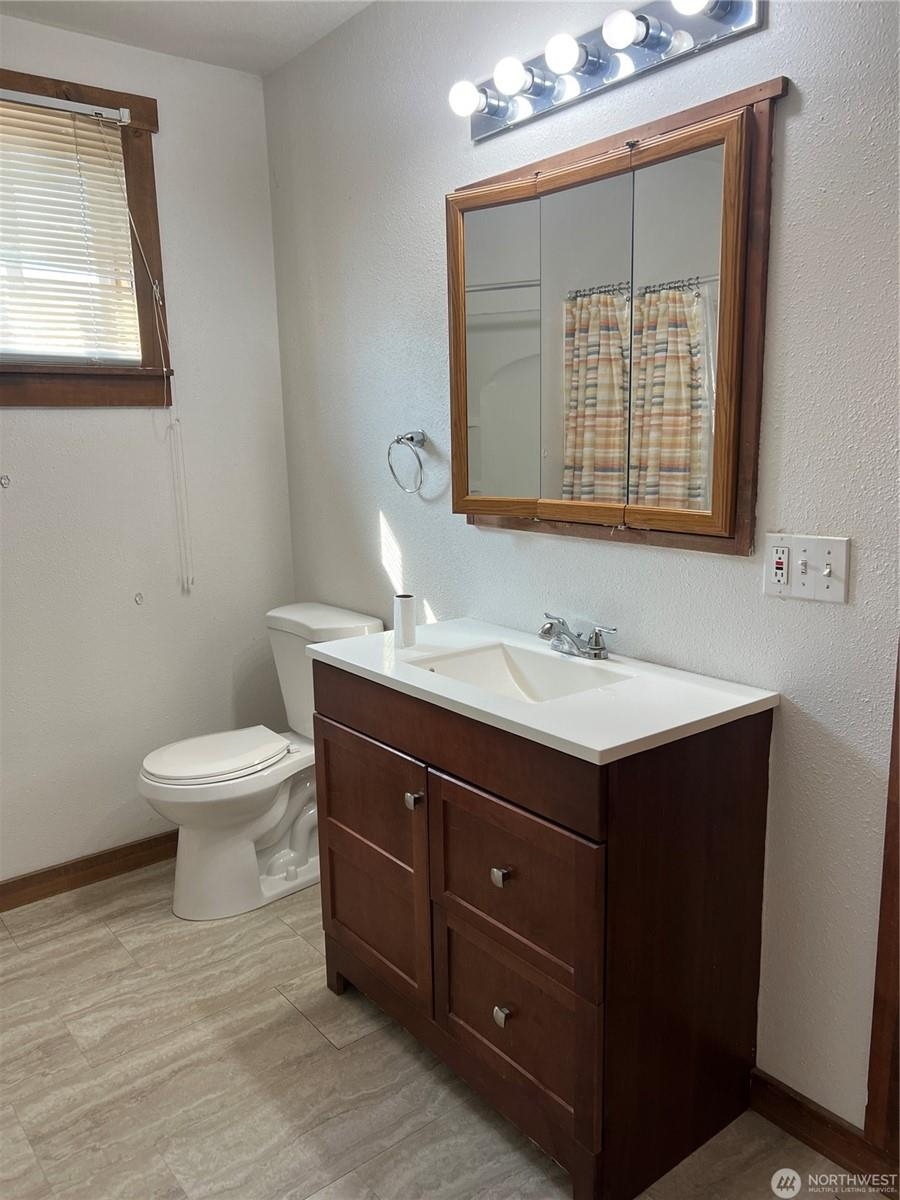 124 Main St - Photo 8