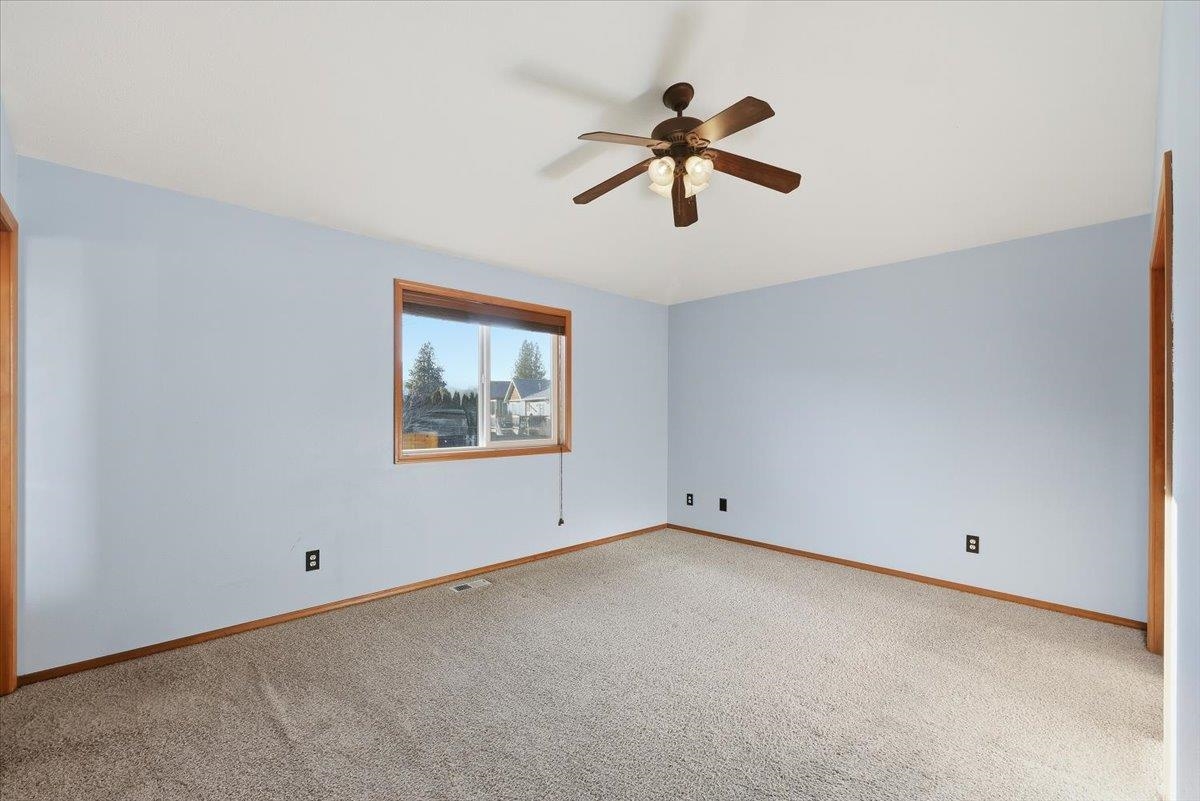 23014 E Valleyway Ave - Photo 13