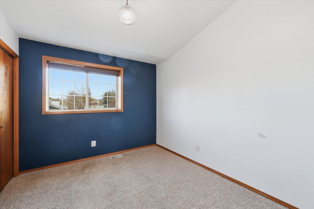 23014 E Valleyway Ave - Photo 15