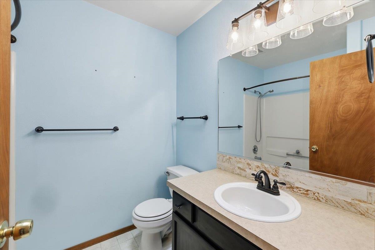 23014 E Valleyway Ave - Photo 17