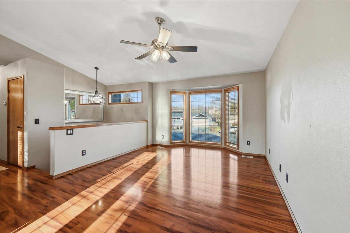 23014 E Valleyway Ave - Photo 6