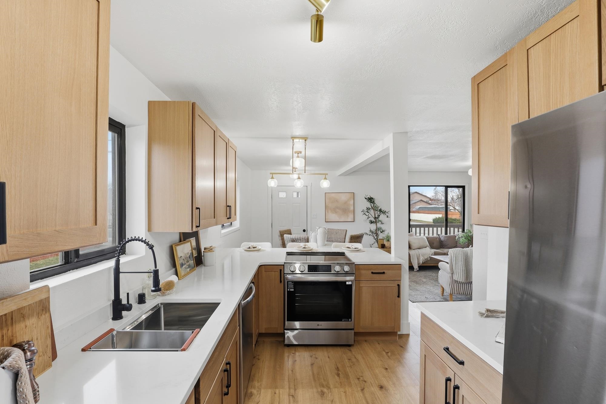 605 S Bowdish Rd - Photo 14
