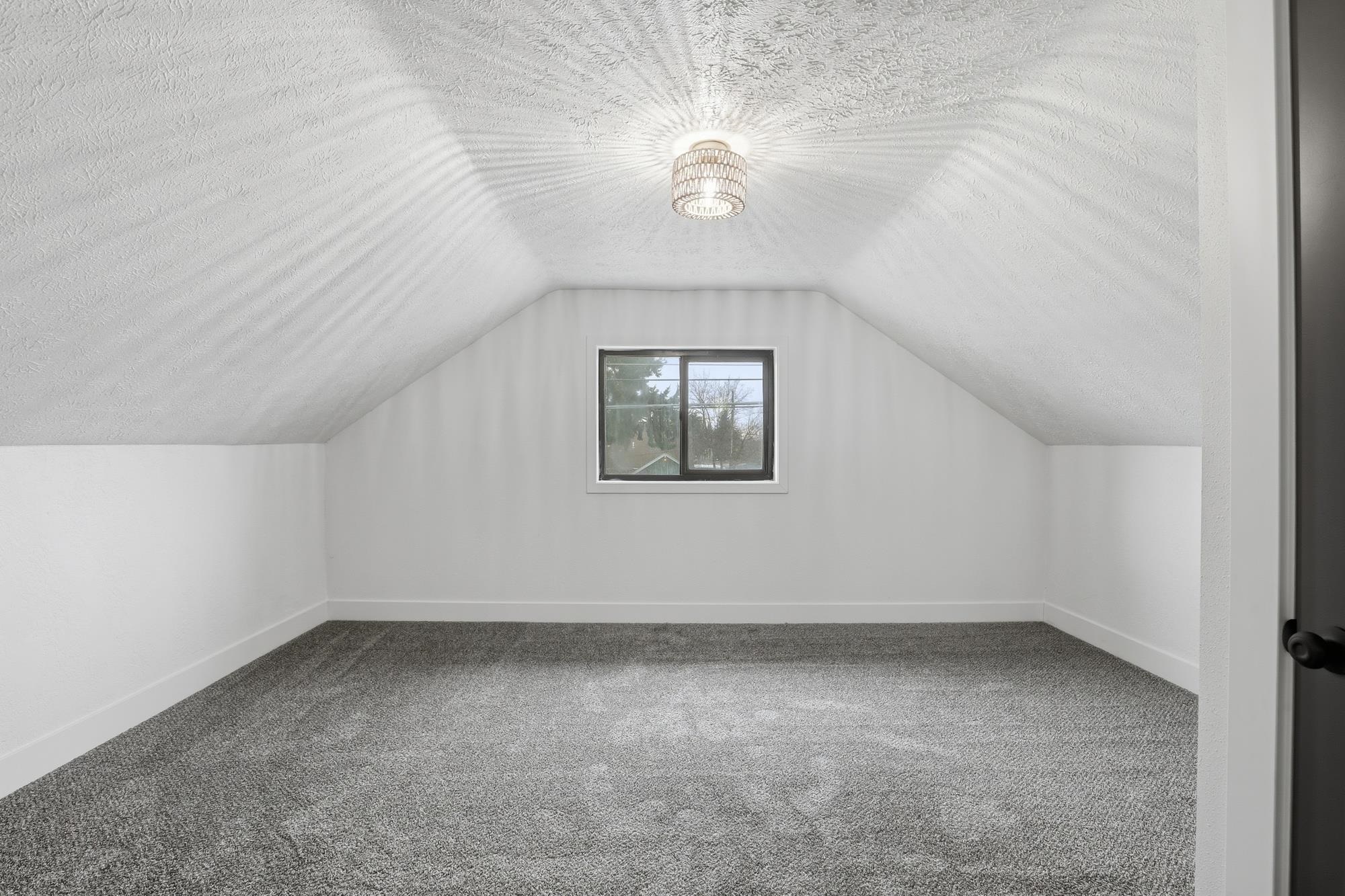 605 S Bowdish Rd - Photo 20