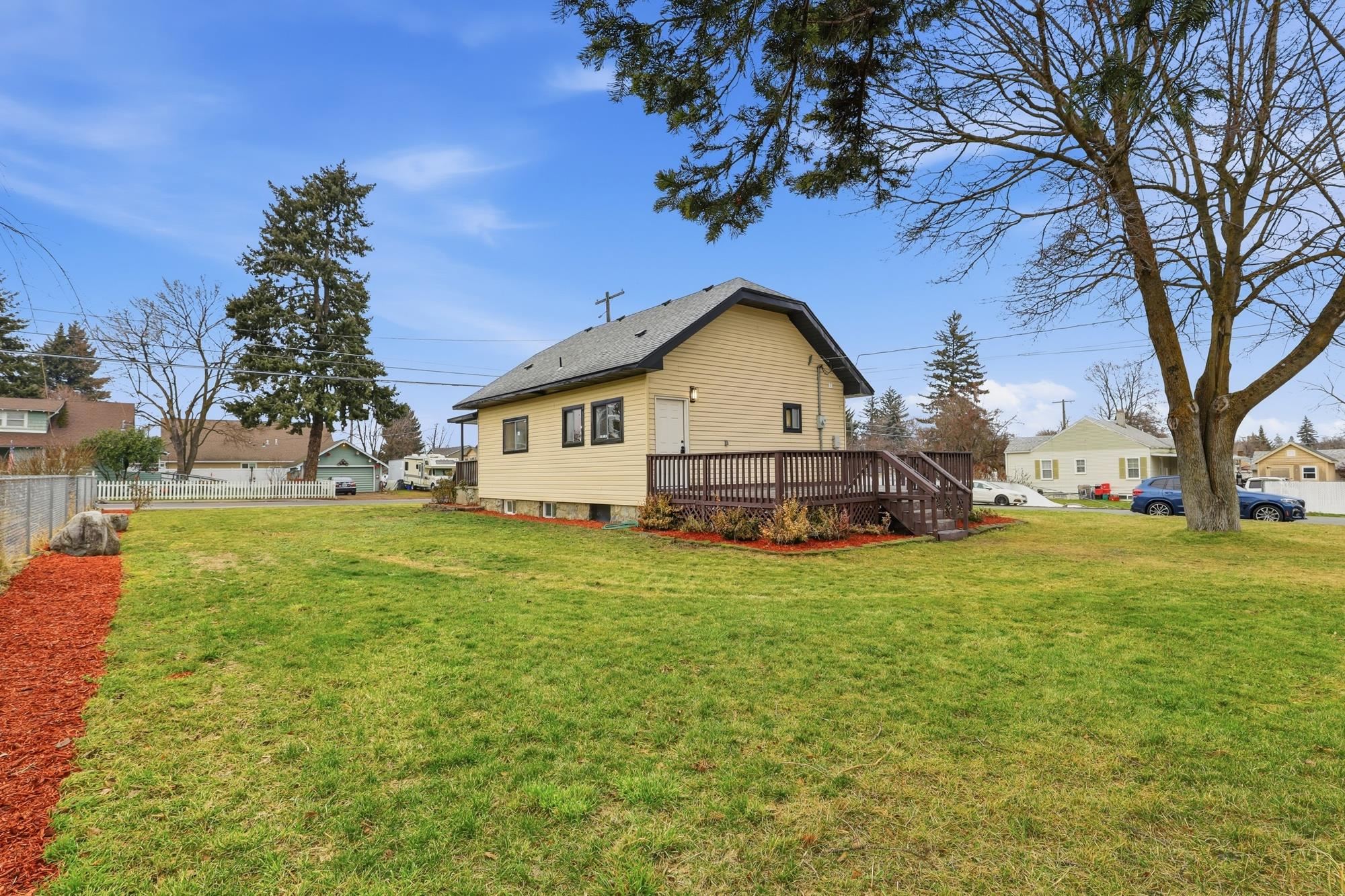 605 S Bowdish Rd - Photo 28
