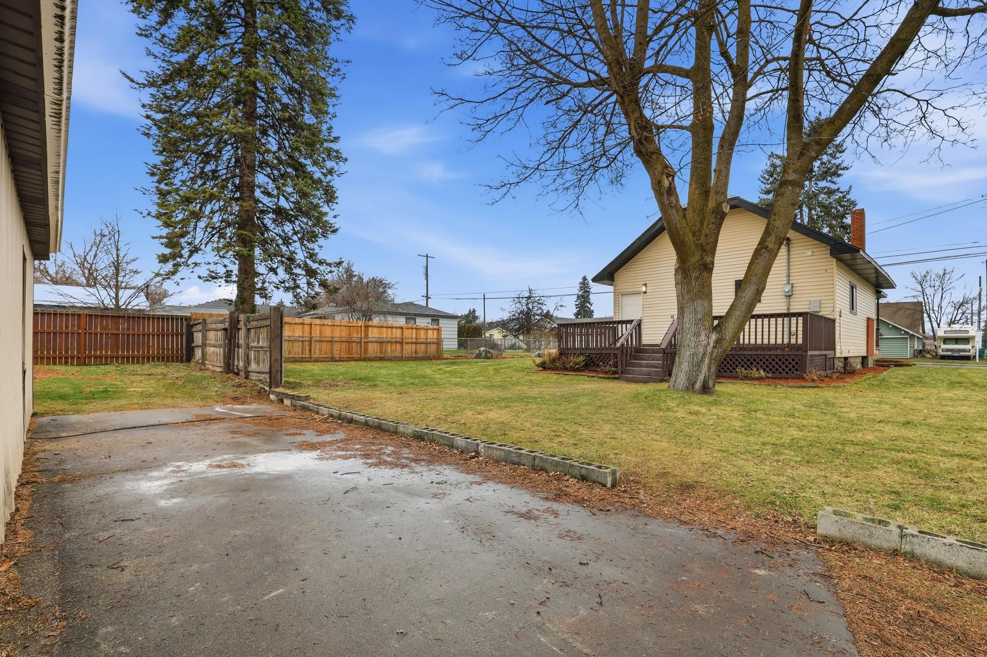 605 S Bowdish Rd - Photo 32
