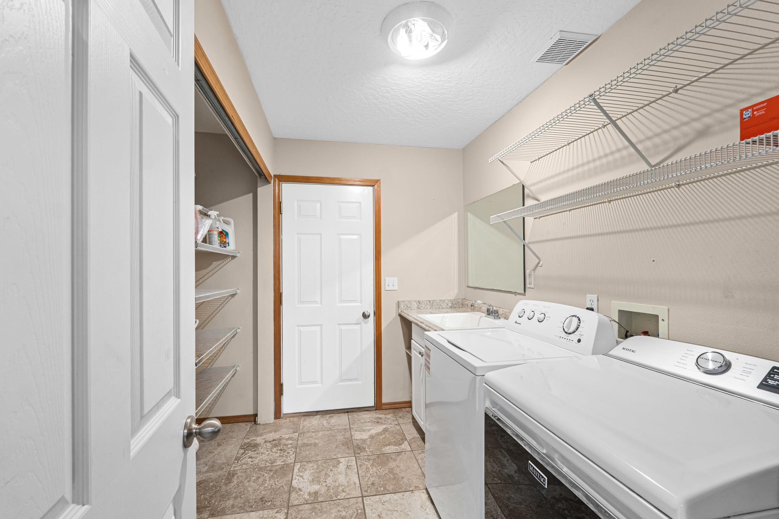 8205 E Sommerset Dr - Photo 11