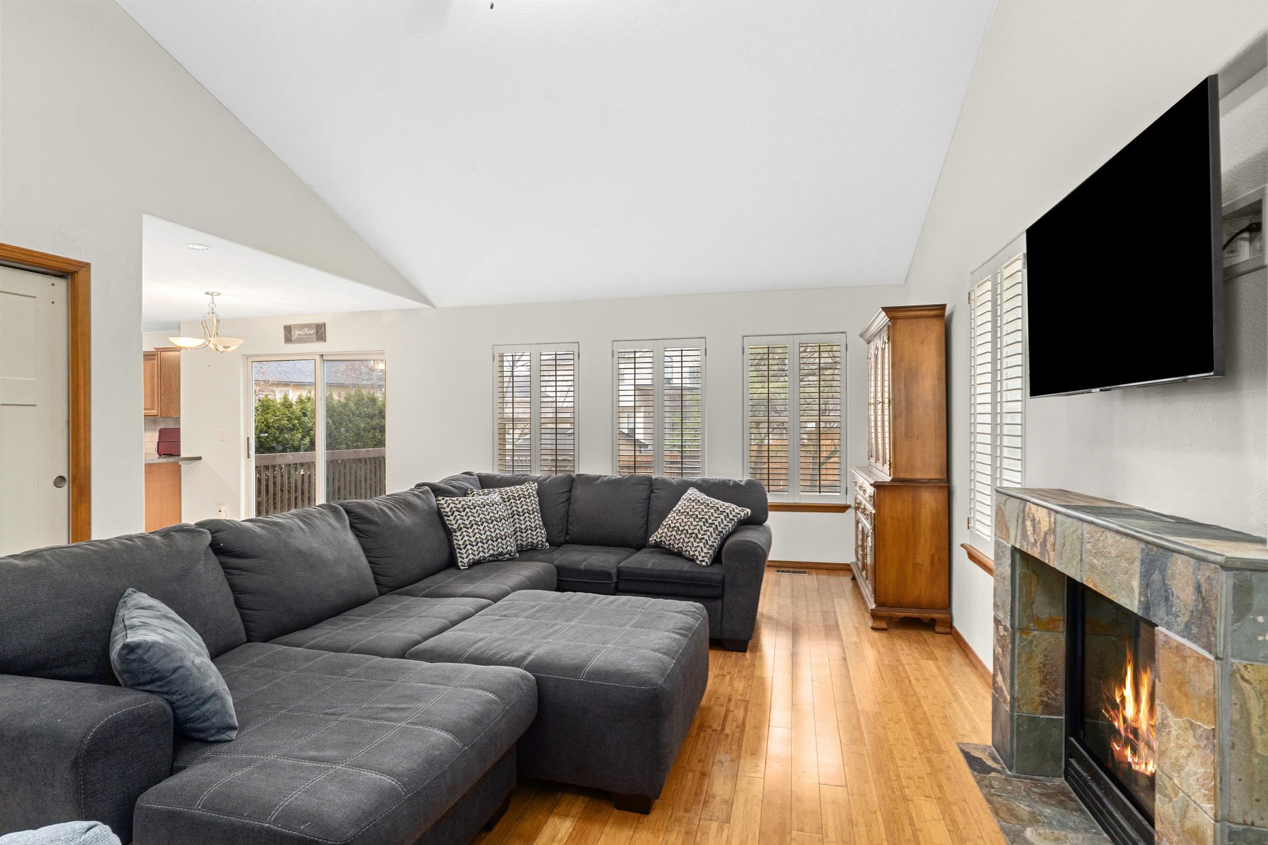 8205 E Sommerset Dr - Photo 5