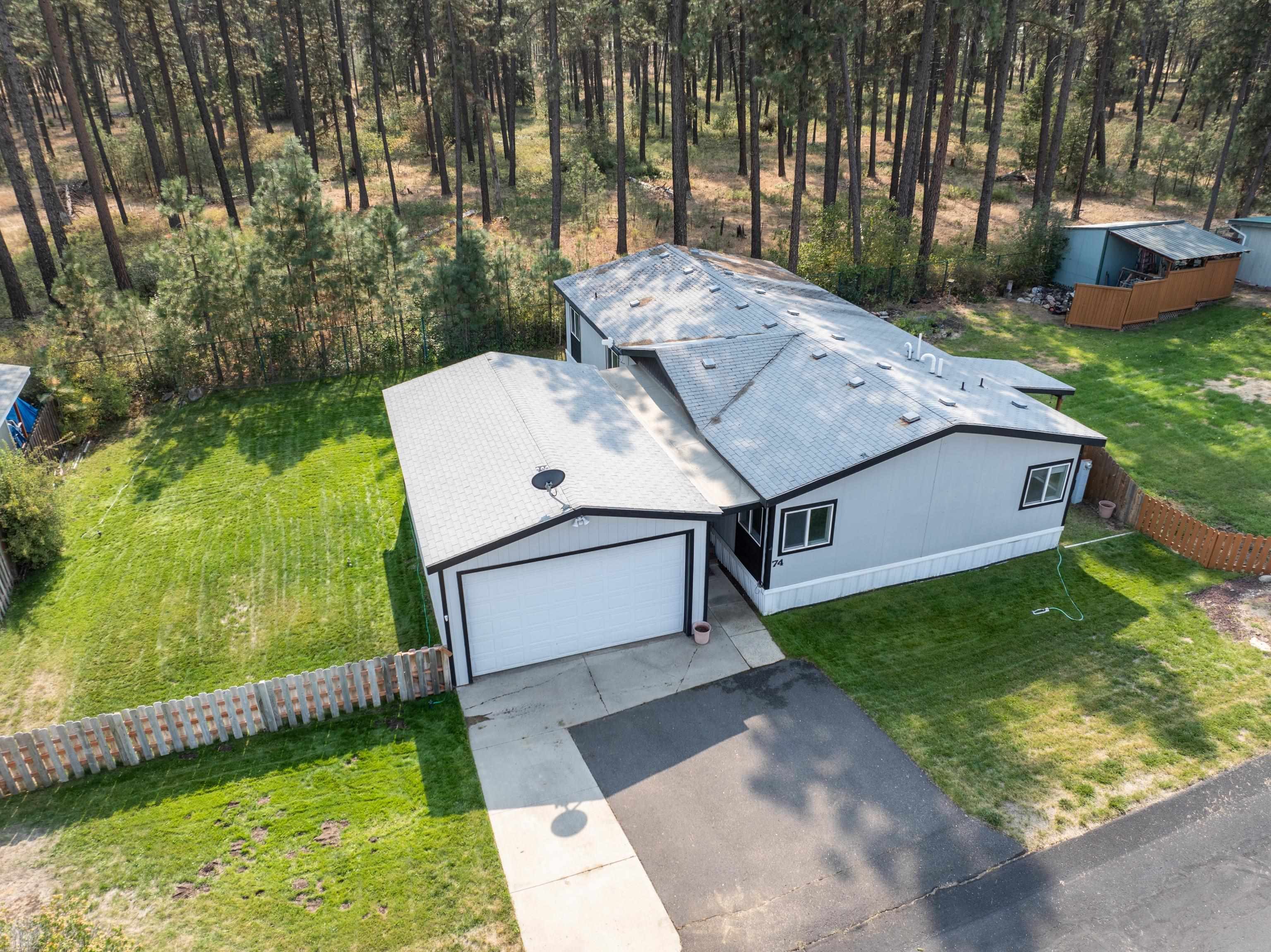 3110 E Chattaroy Rd - Photo 1