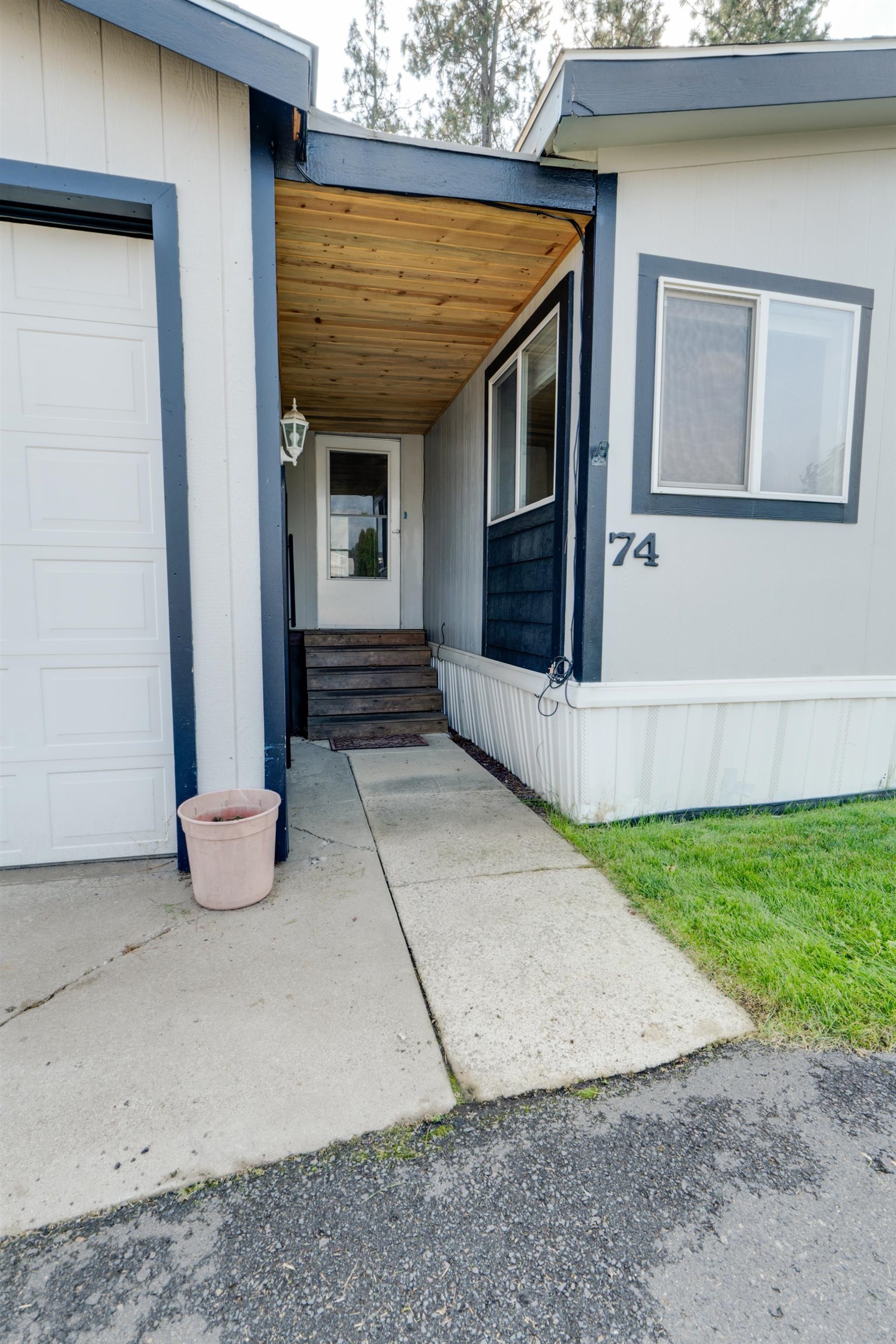 3110 E Chattaroy Rd - Photo 3