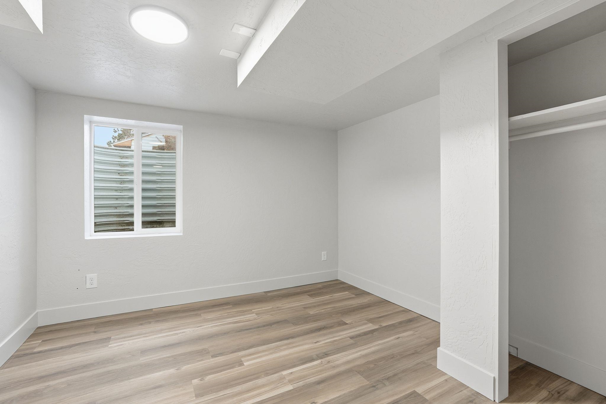 3027 W Rowan Ave - Photo 19