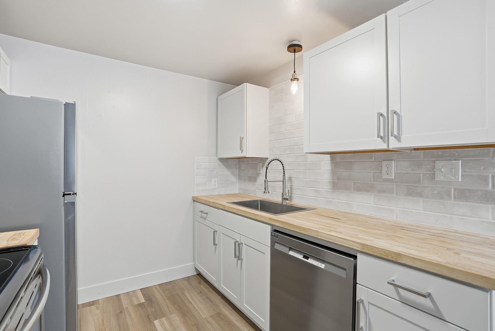 3027 W Rowan Ave - Photo 6