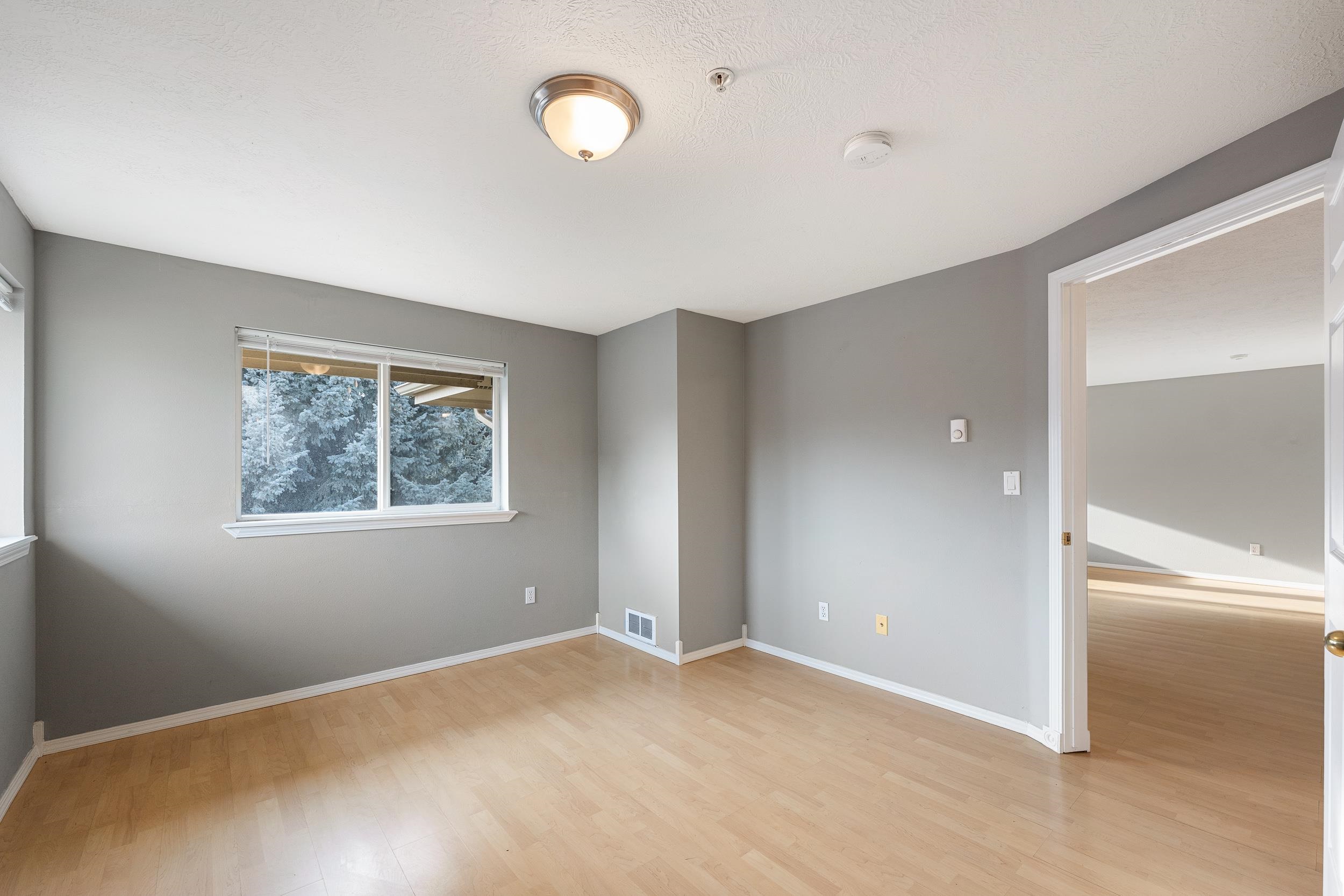 639 N Riverpoint Blvd - Photo 16