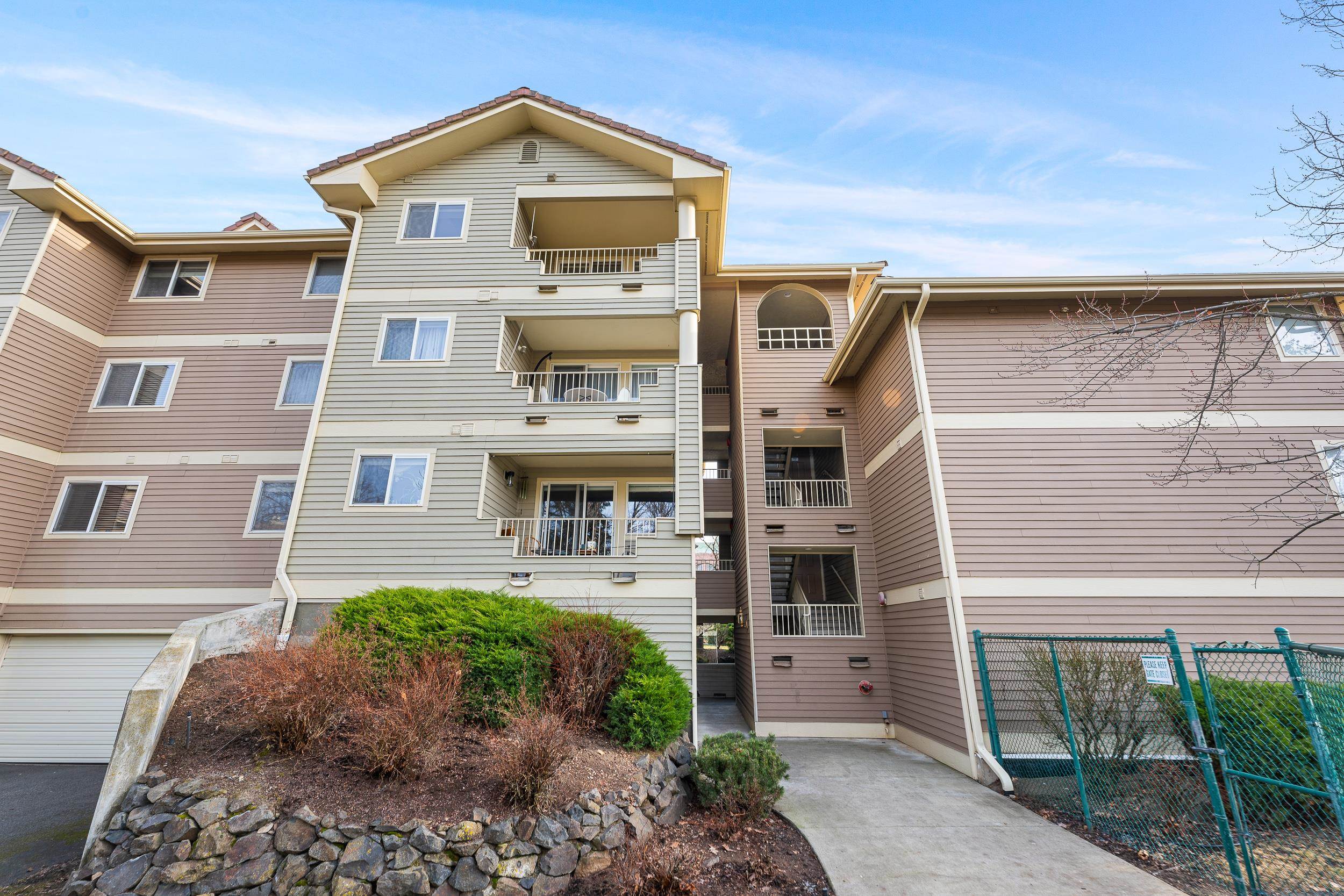 639 N Riverpoint Blvd - Photo 22