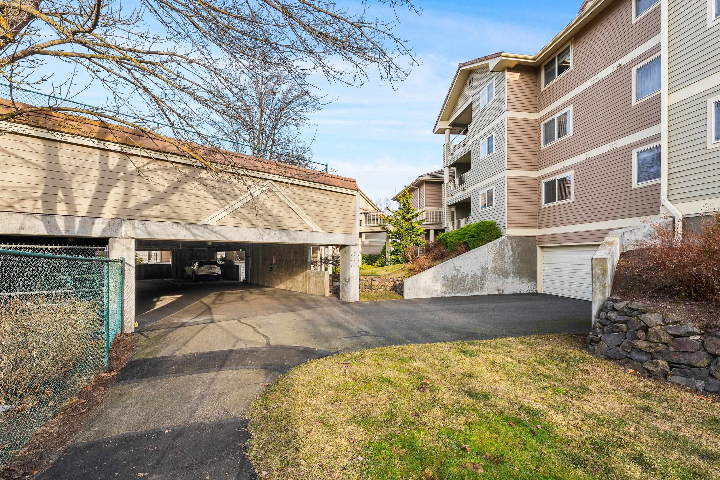 639 N Riverpoint Blvd - Photo 23