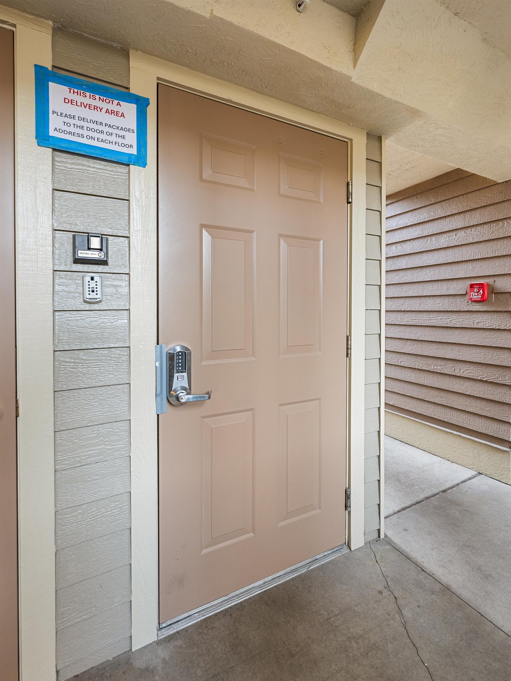 639 N Riverpoint Blvd - Photo 24