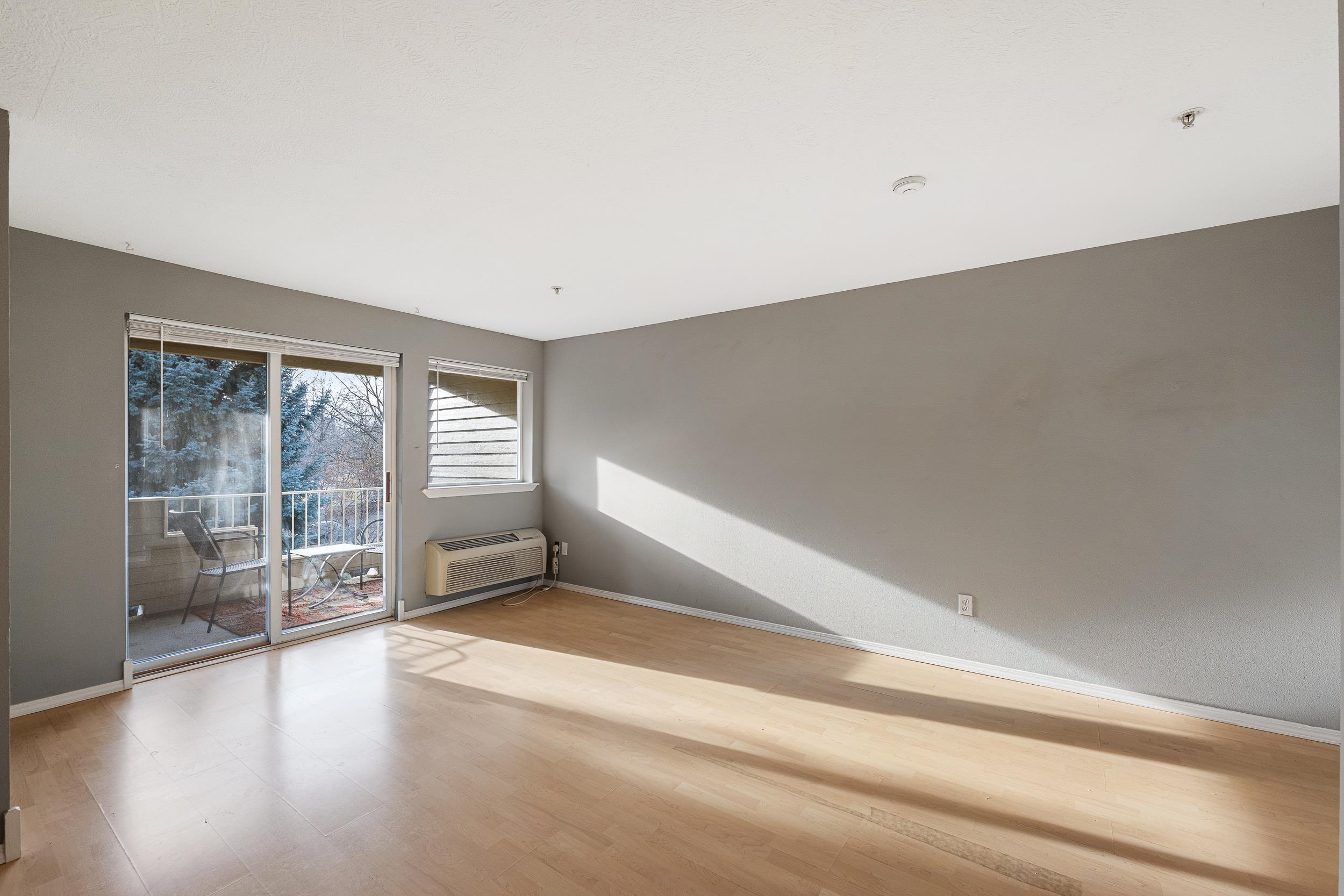 639 N Riverpoint Blvd - Photo 5