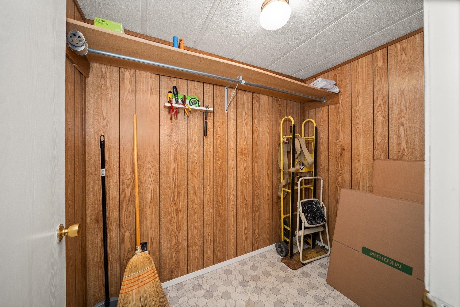 1211 E Lyons Ave - Photo 22
