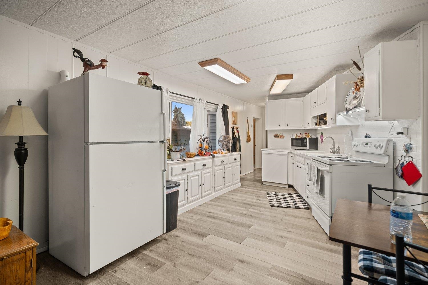 1211 E Lyons Ave - Photo 10