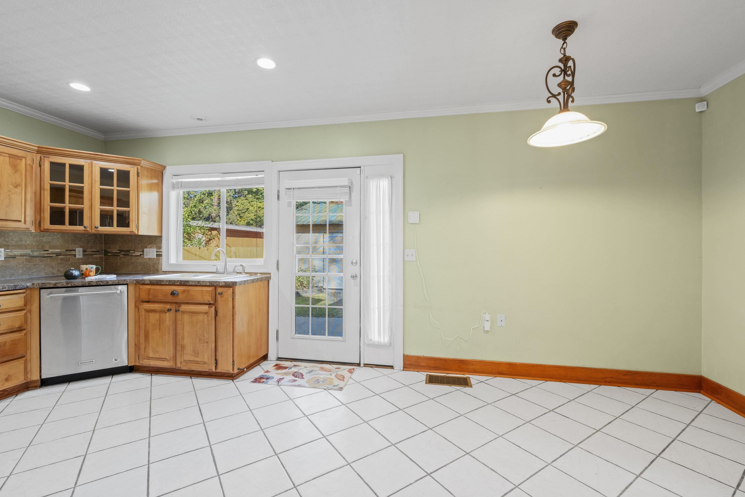 206 W Waverly Pl - Photo 17