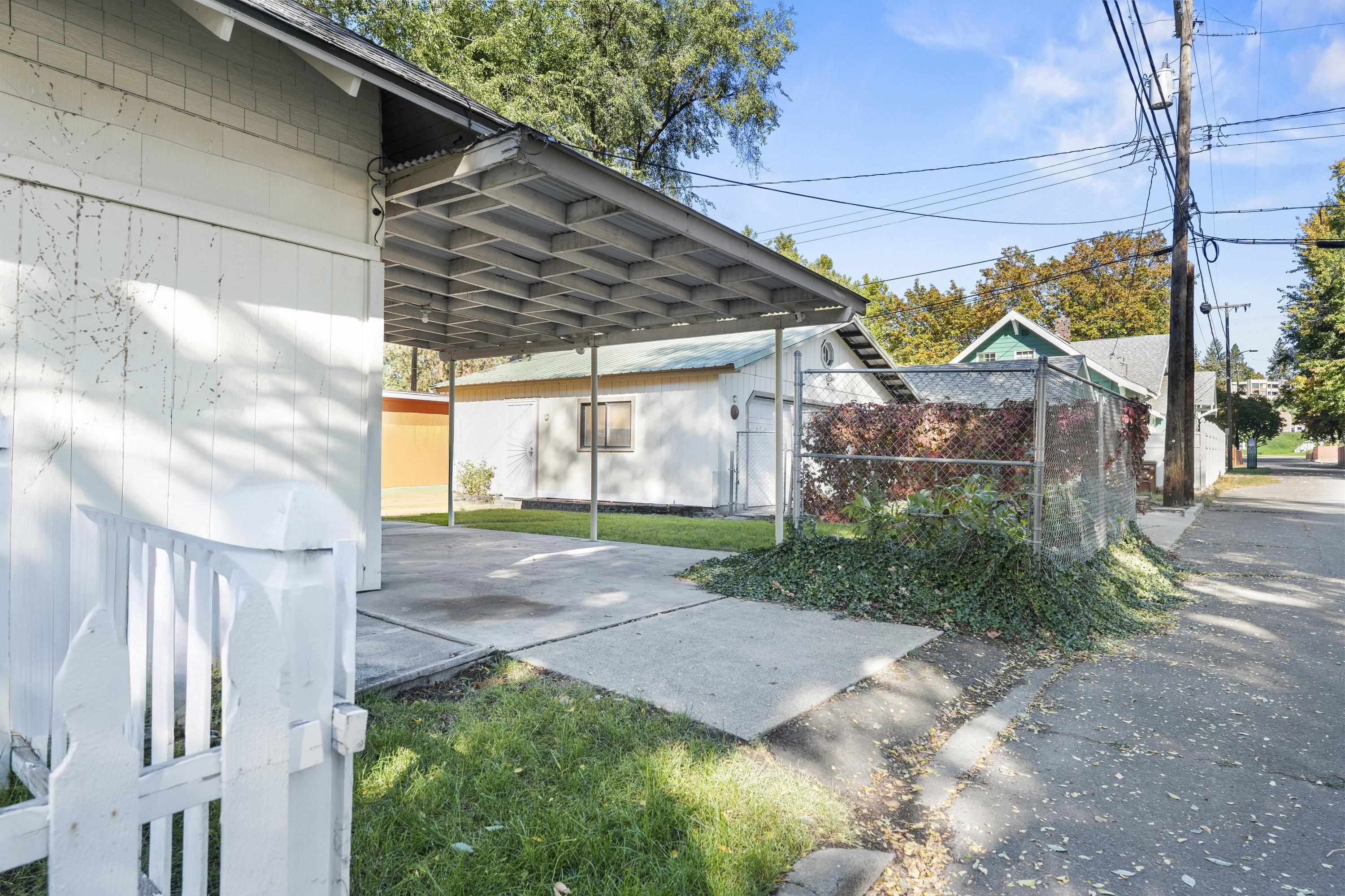 206 W Waverly Pl - Photo 37