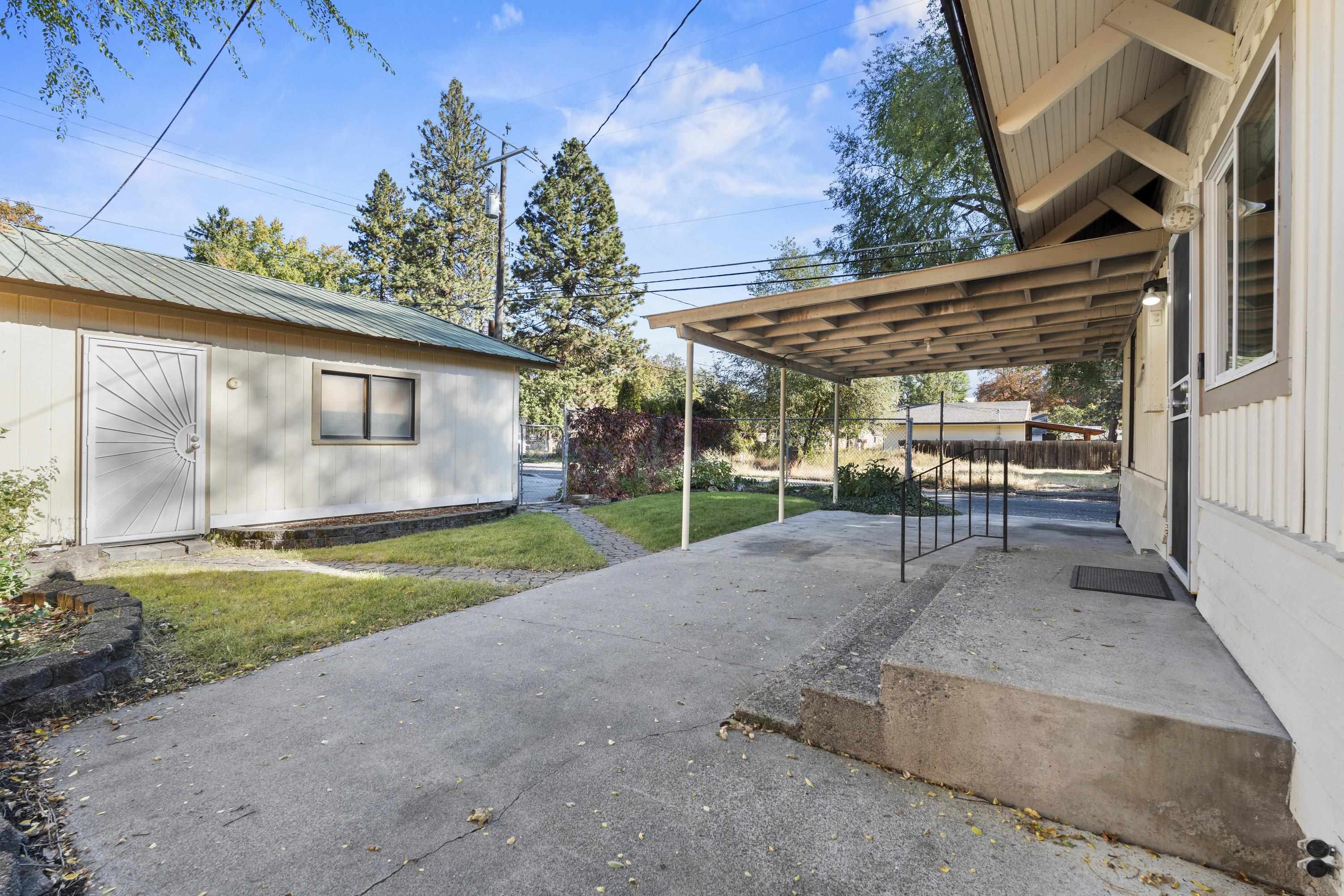 206 W Waverly Pl - Photo 38