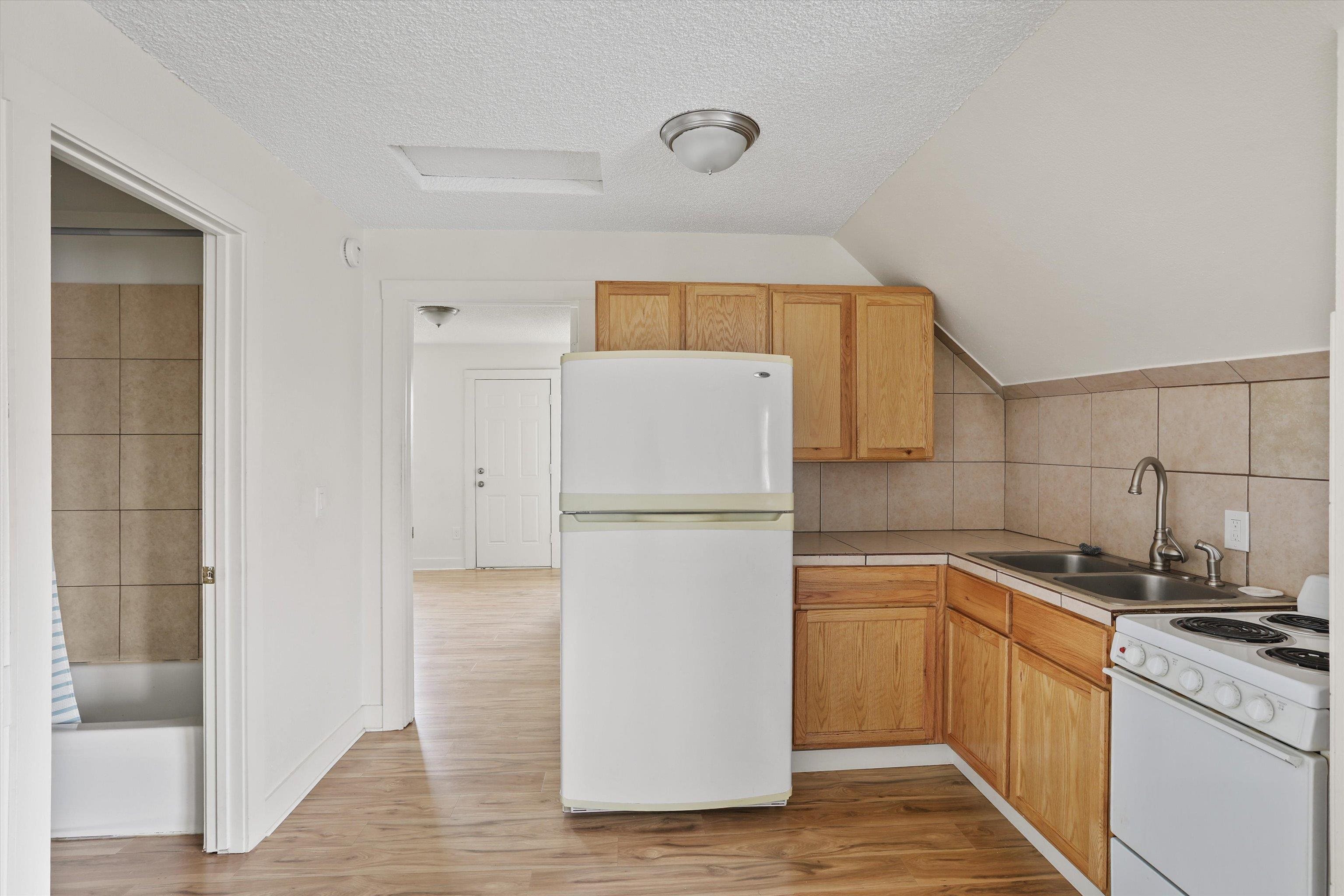 914 W Mansfield Ave - Photo 12