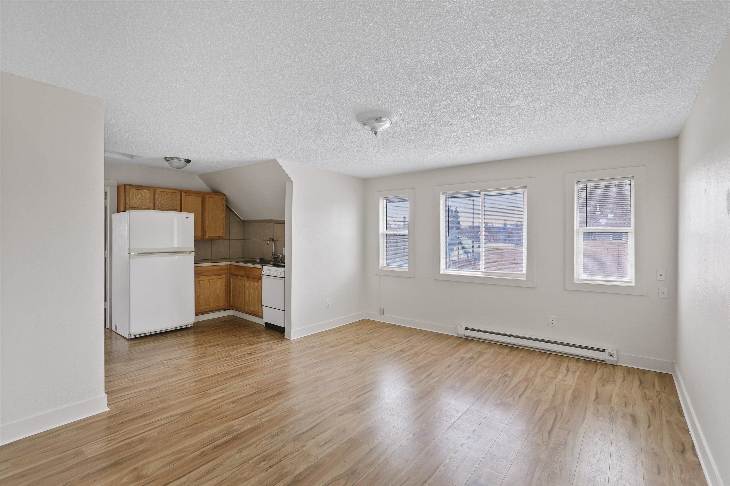 914 W Mansfield Ave - Photo 5