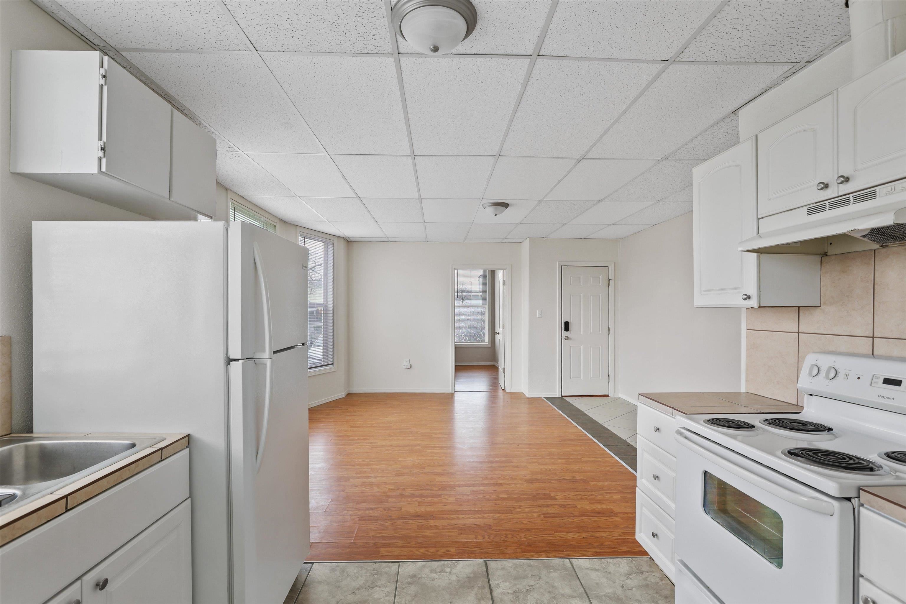 914 W Mansfield Ave - Photo 7