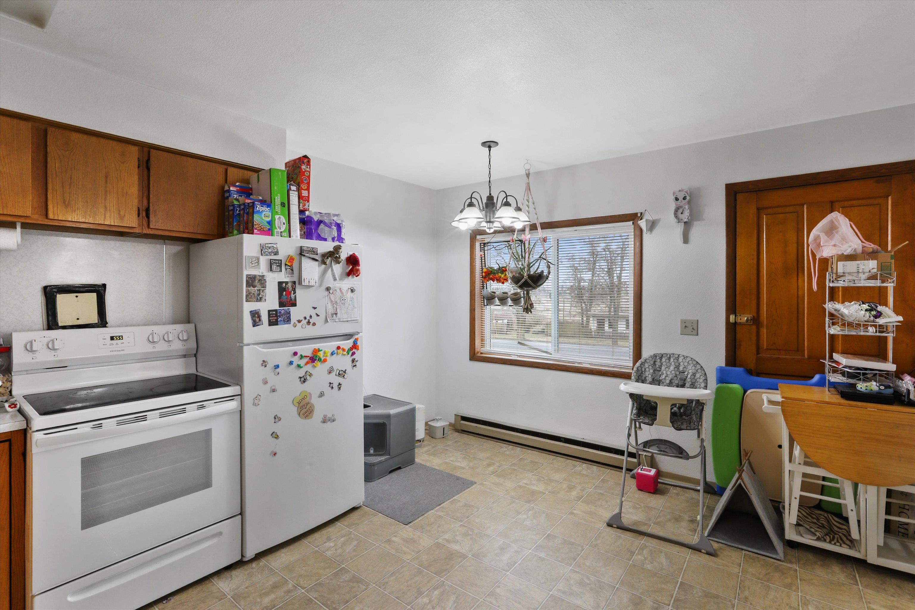 555 W Broadway Ave - Photo 12