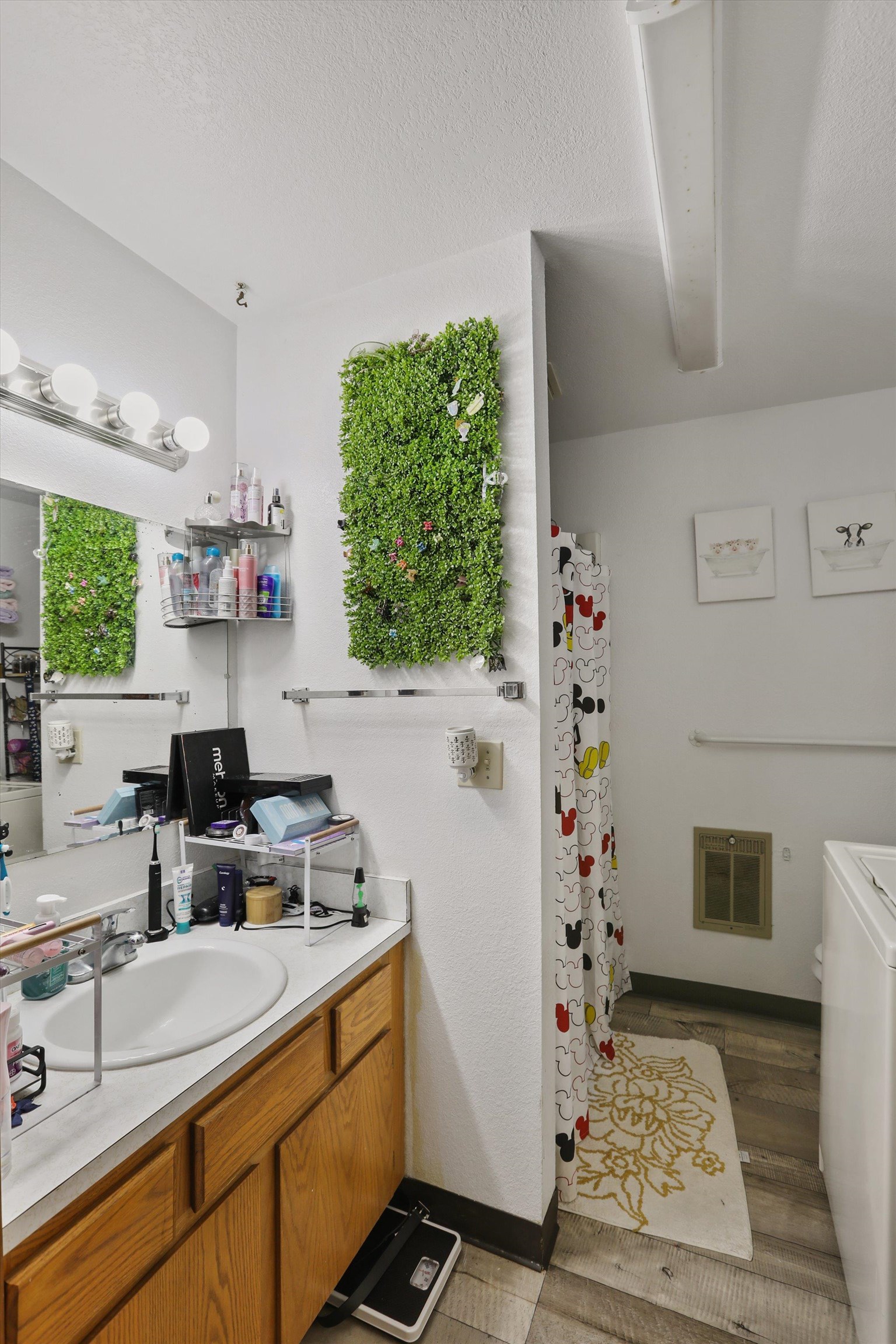 555 W Broadway Ave - Photo 14