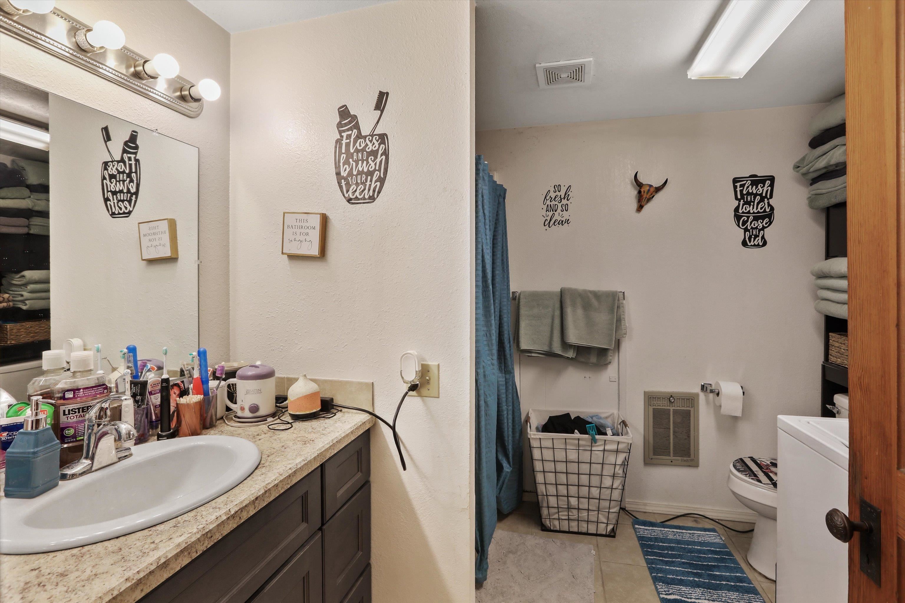 555 W Broadway Ave - Photo 24