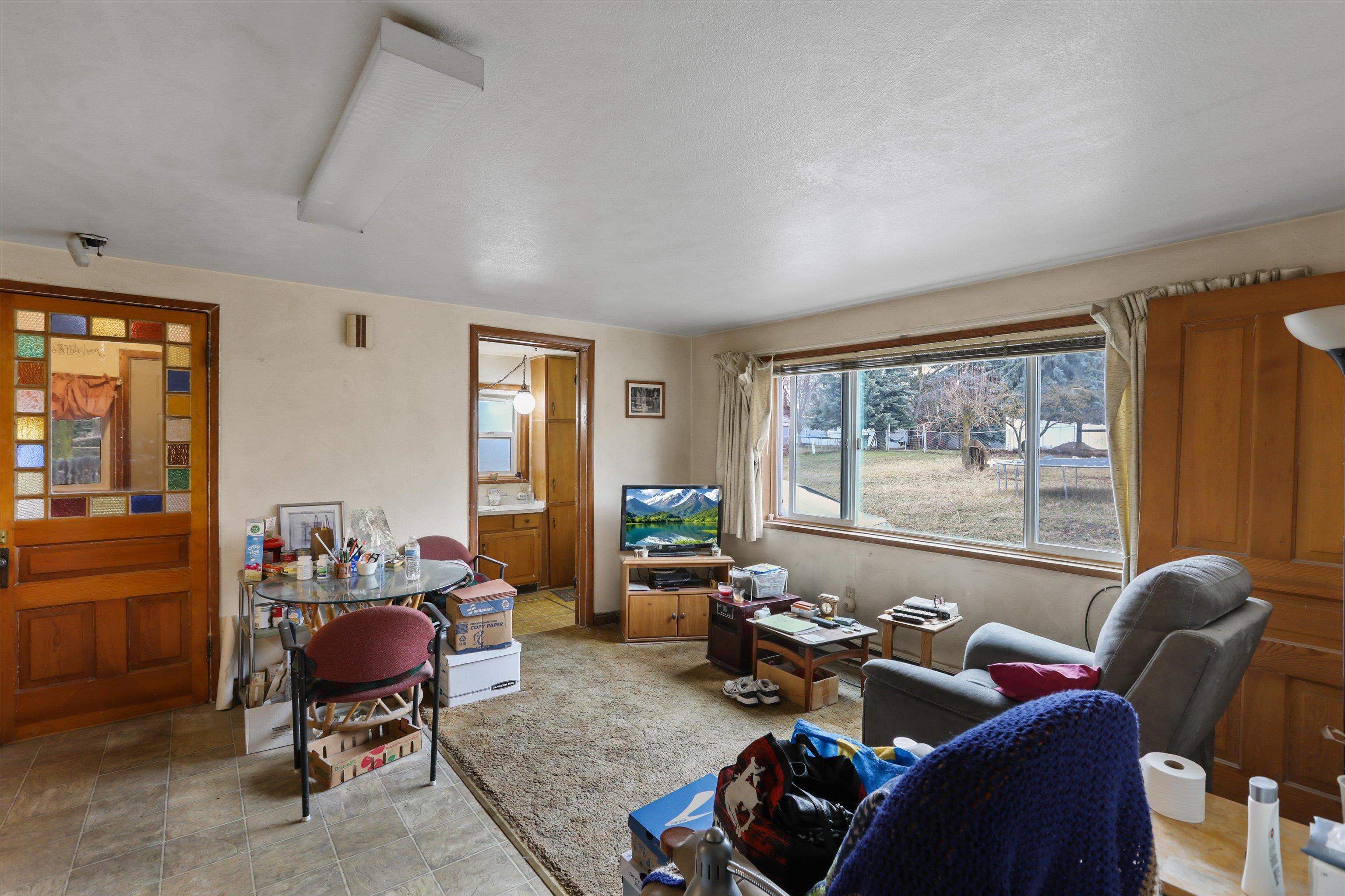 555 W Broadway Ave - Photo 31