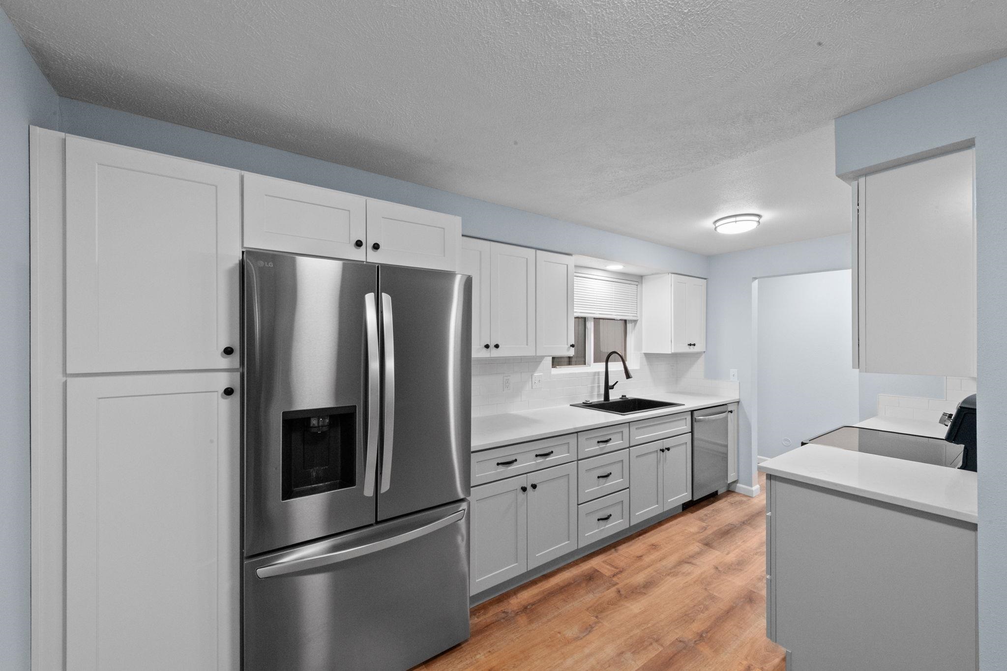 844 W Cliff Dr - Photo 9