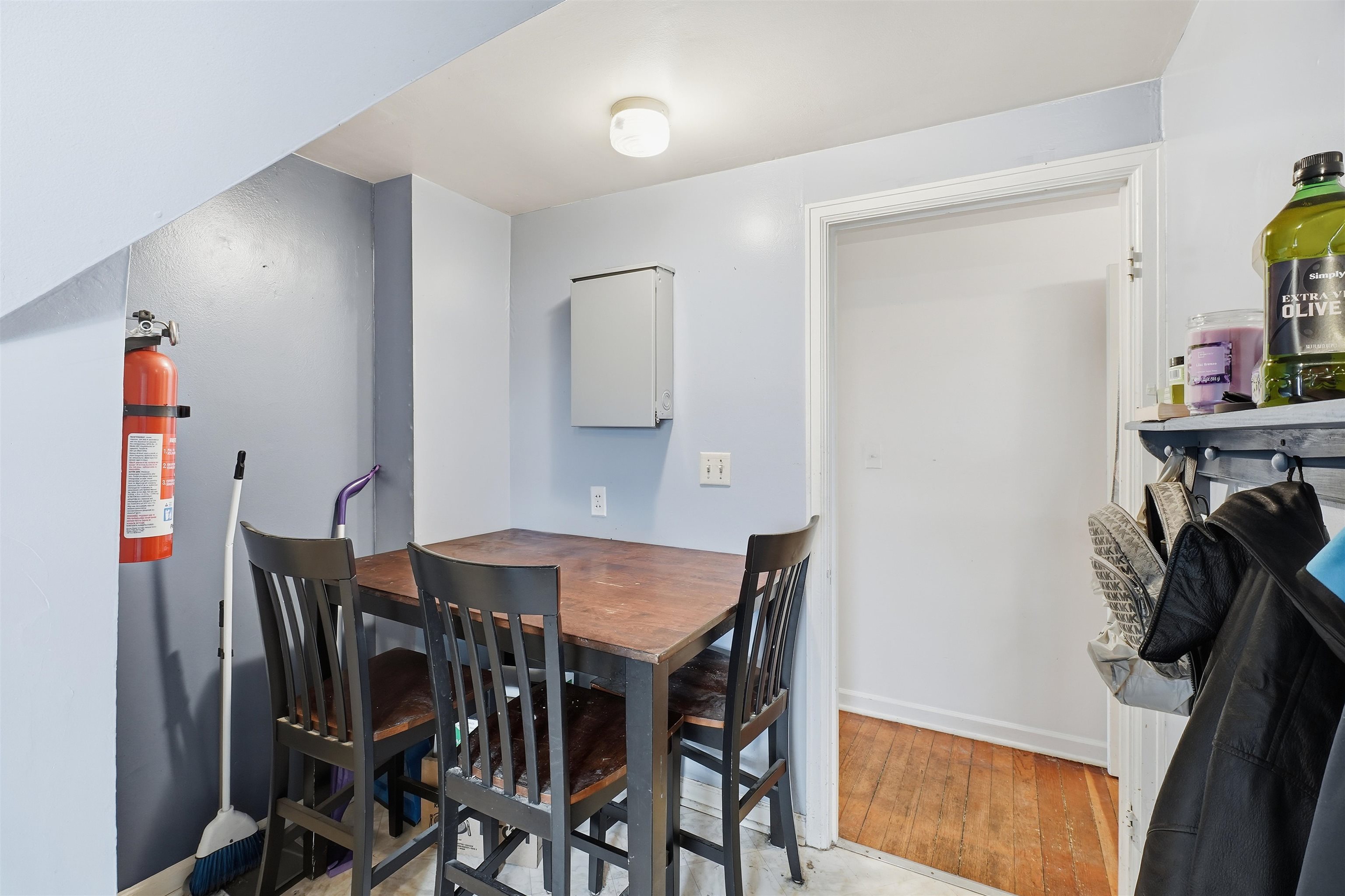 323 5th St - Photo 13