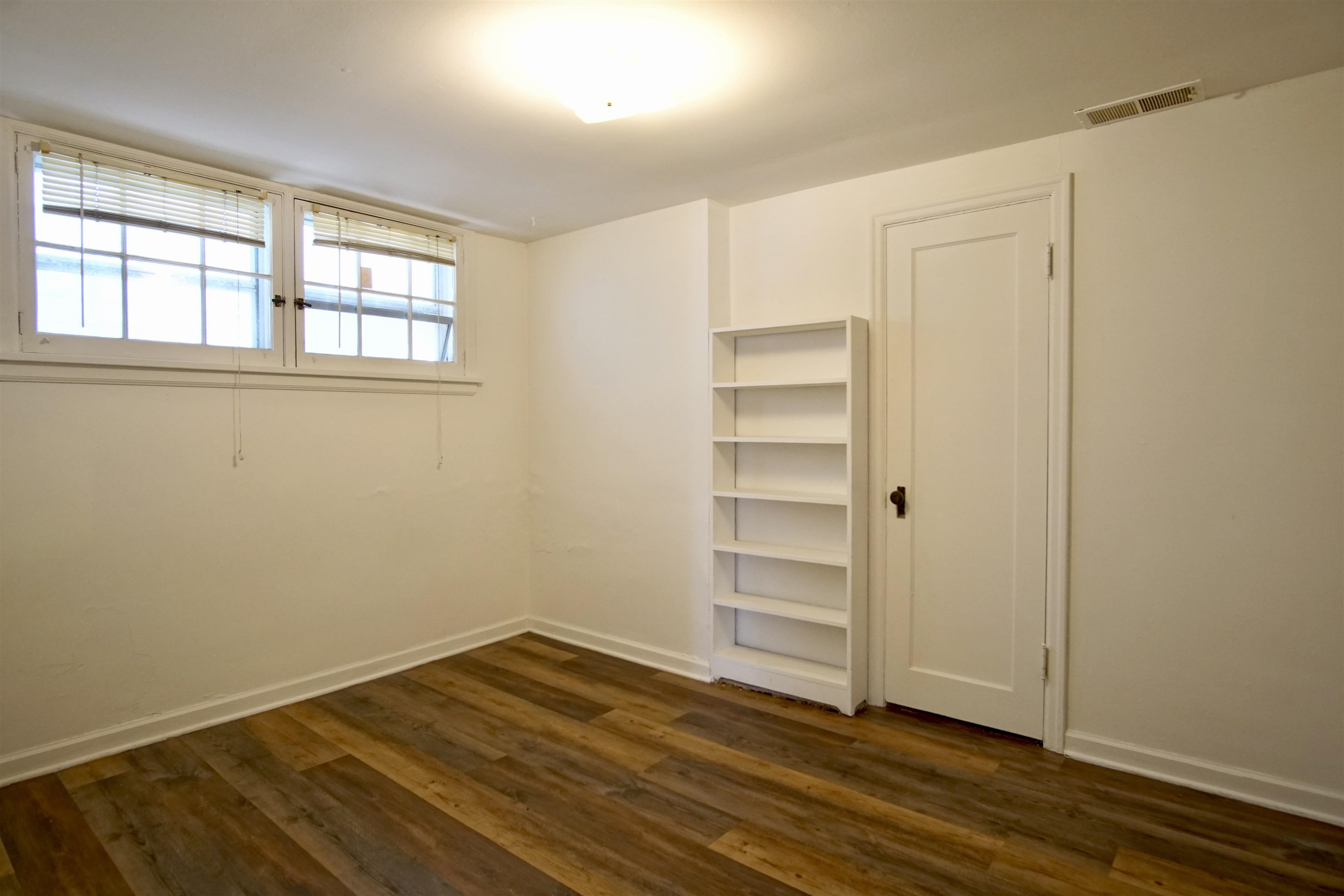 323 5th St - Photo 33