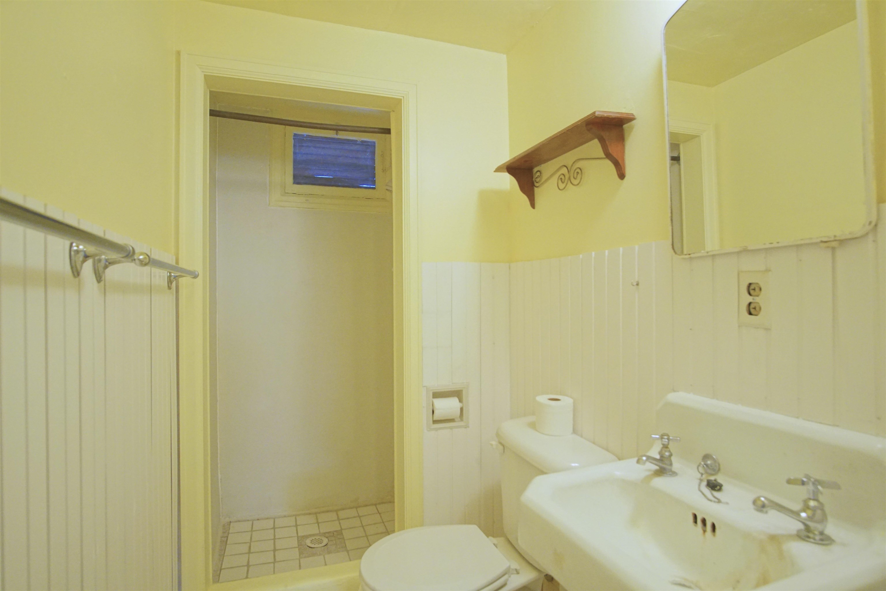 323 5th St - Photo 36