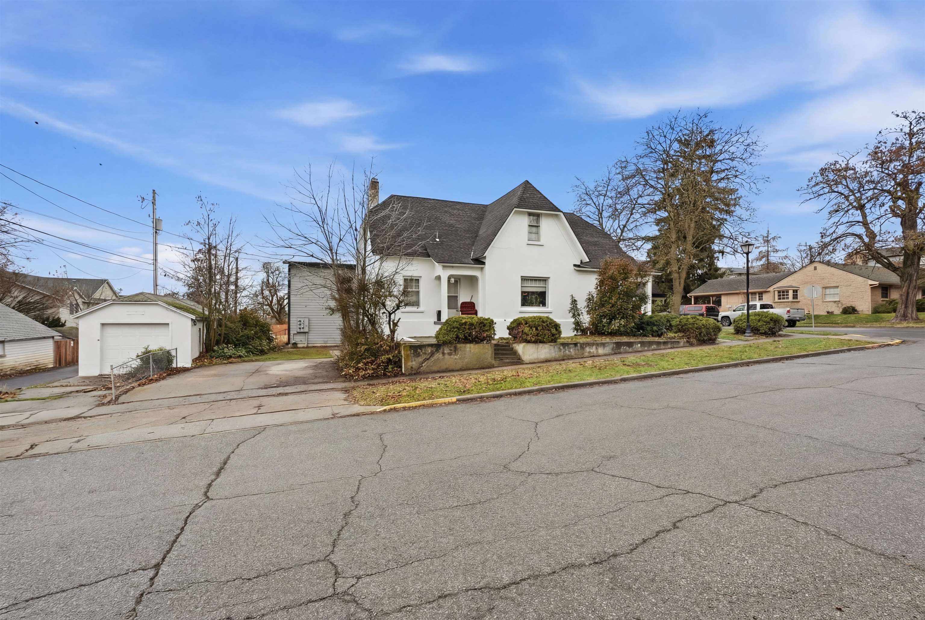 323 5th St - Photo 41