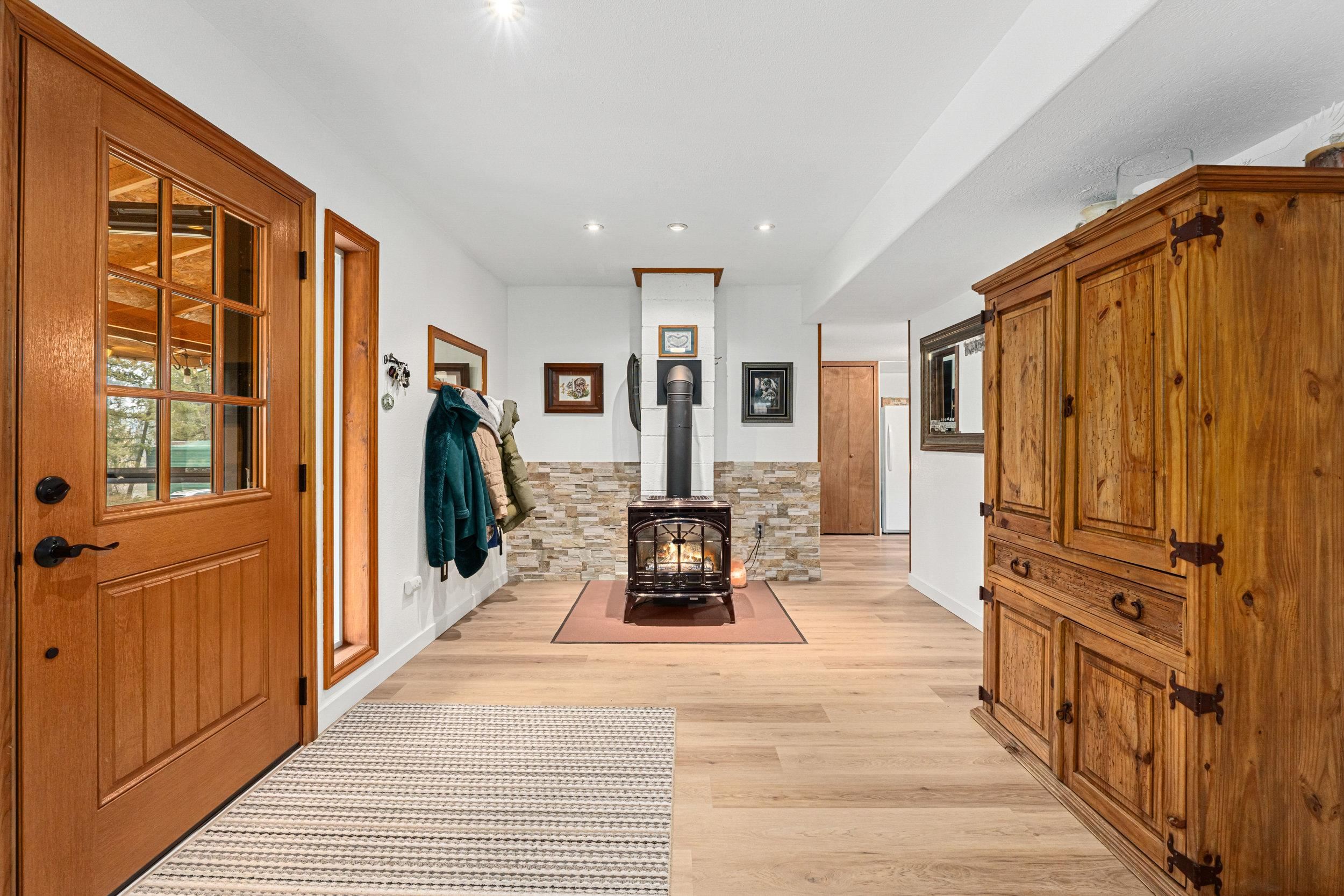 2380 Kettle River Rd - Photo 4