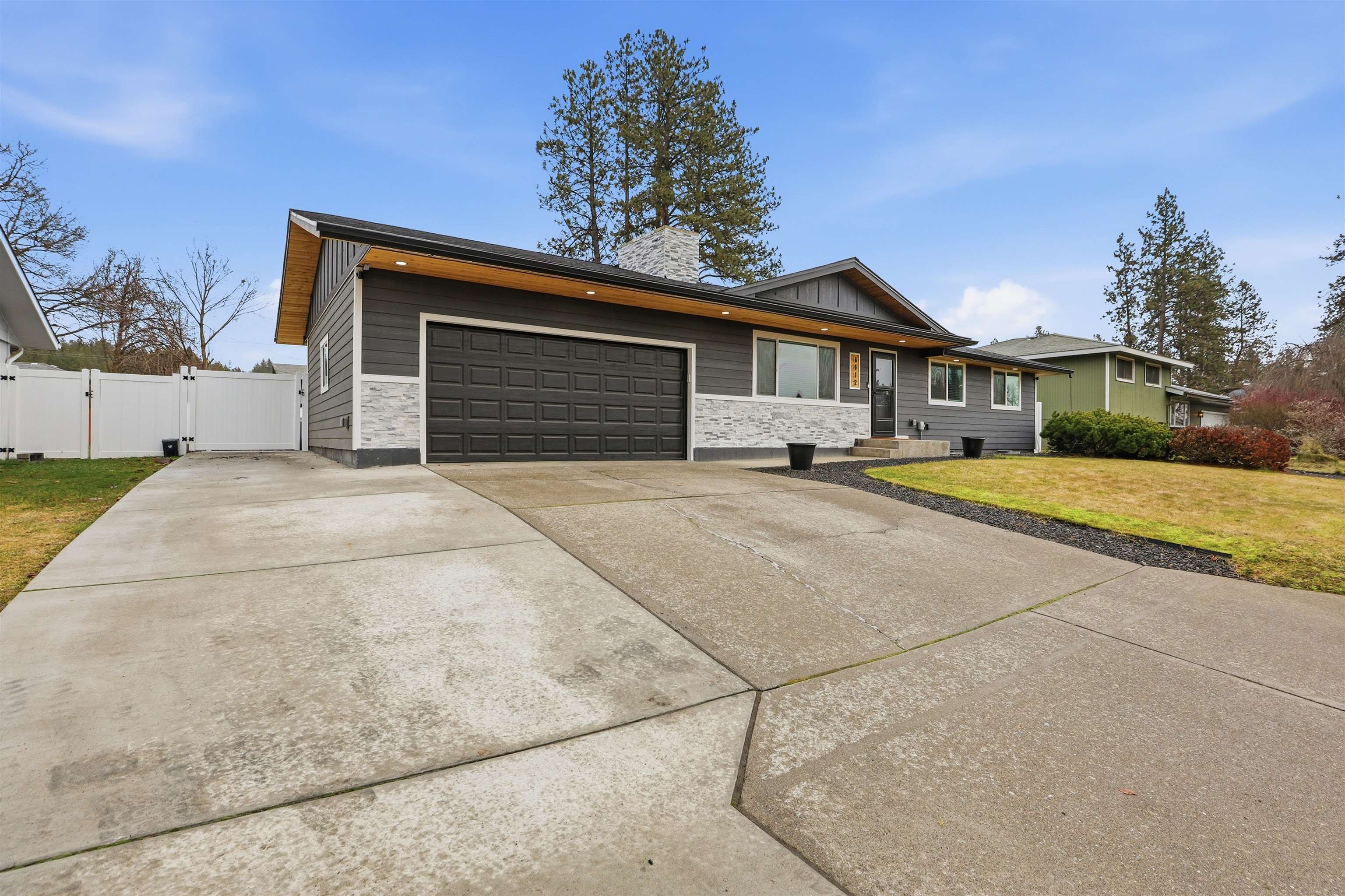 6612 N Victor St - Photo 3