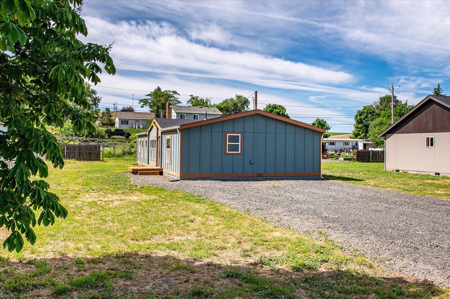 255 SW Railroad St - Photo 25
