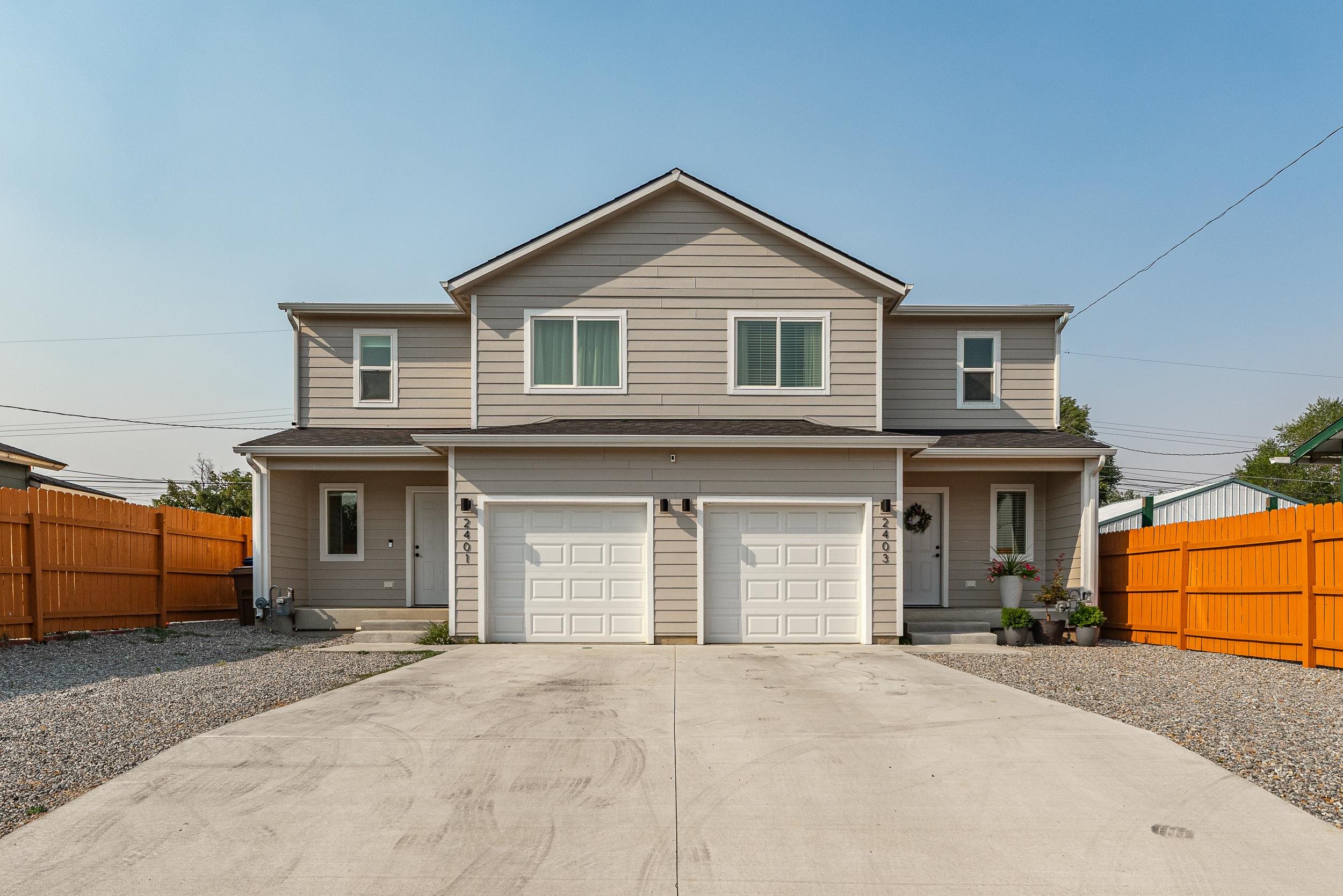 2401 E Longfellow Ave - Photo 1