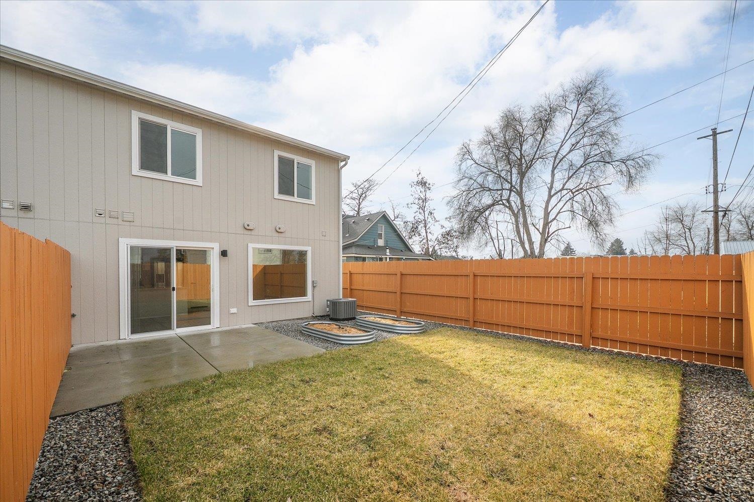 2401 E Longfellow Ave - Photo 19