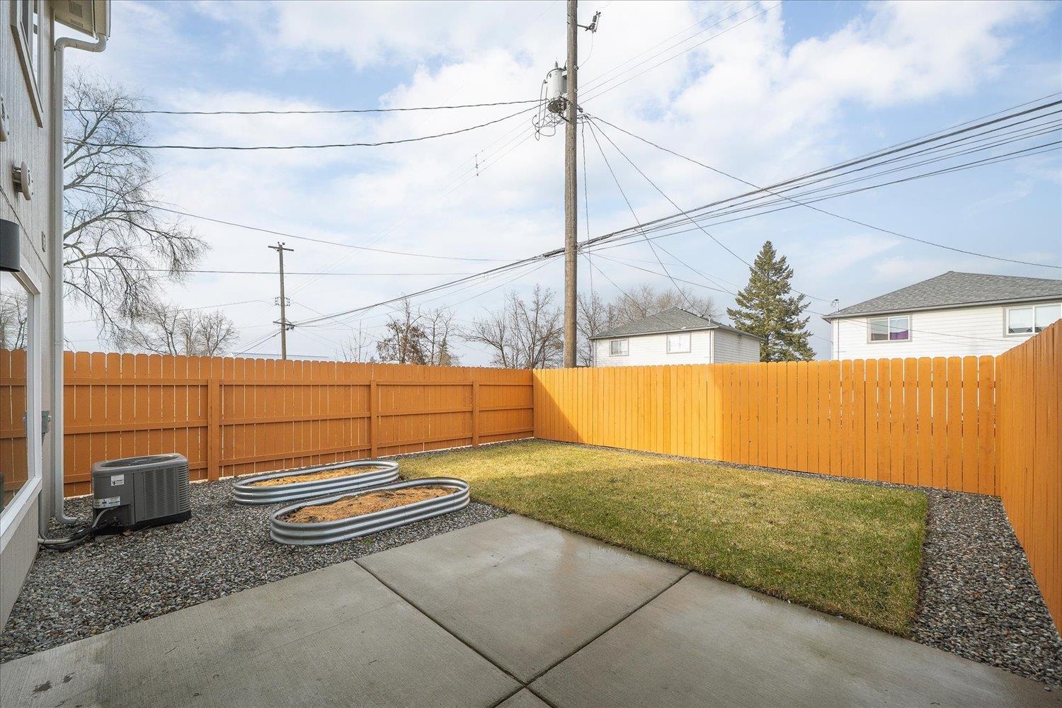 2401 E Longfellow Ave - Photo 20