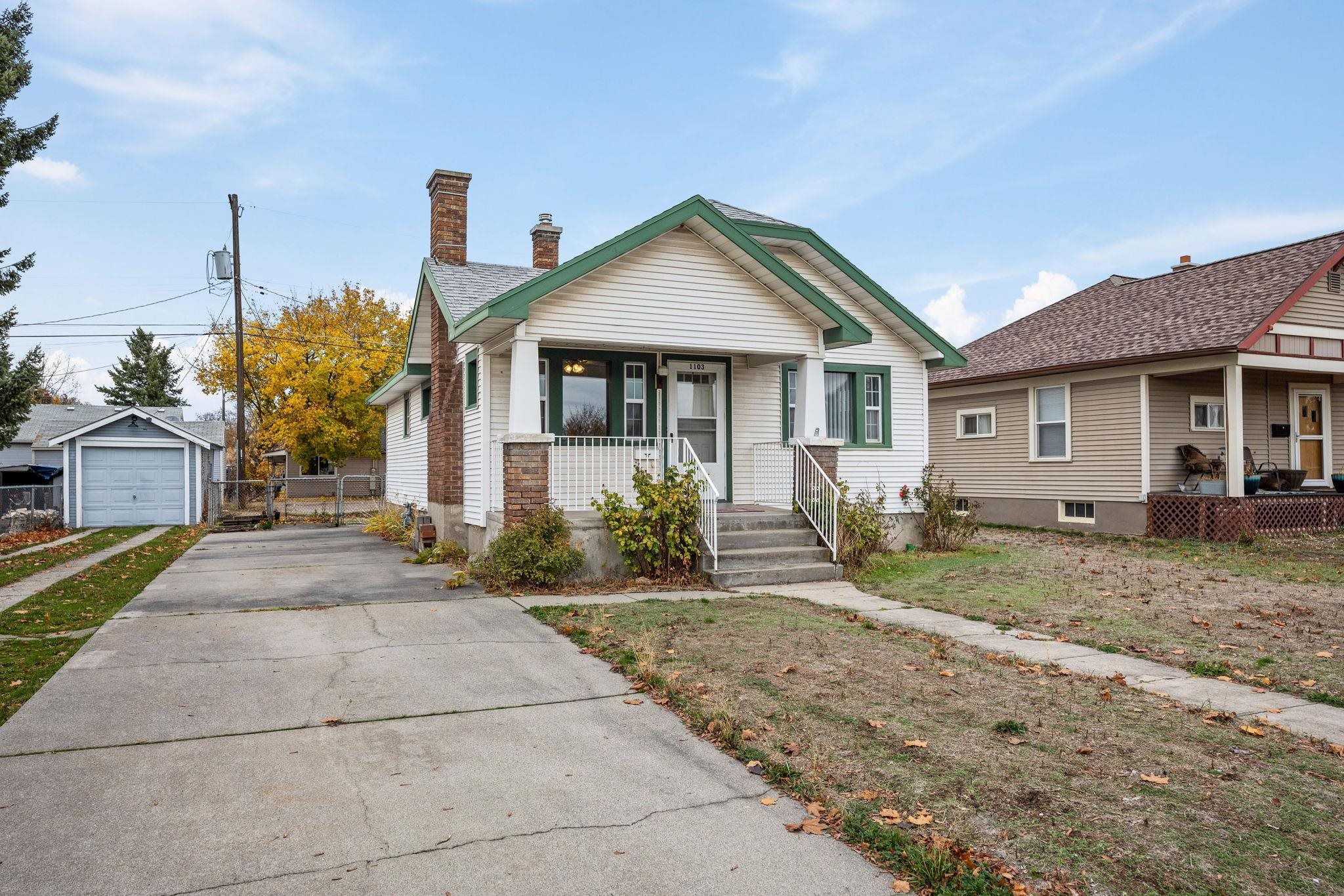 1103 E Longfellow Ave - Photo 1